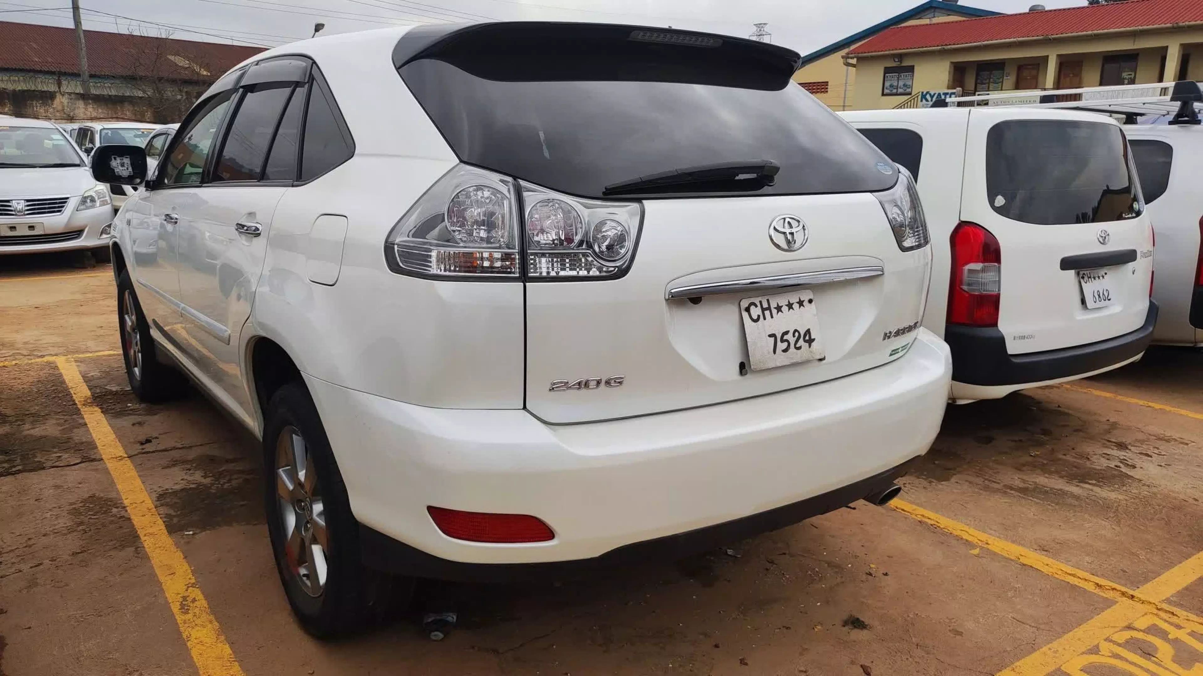 Toyota Harrier - 2010