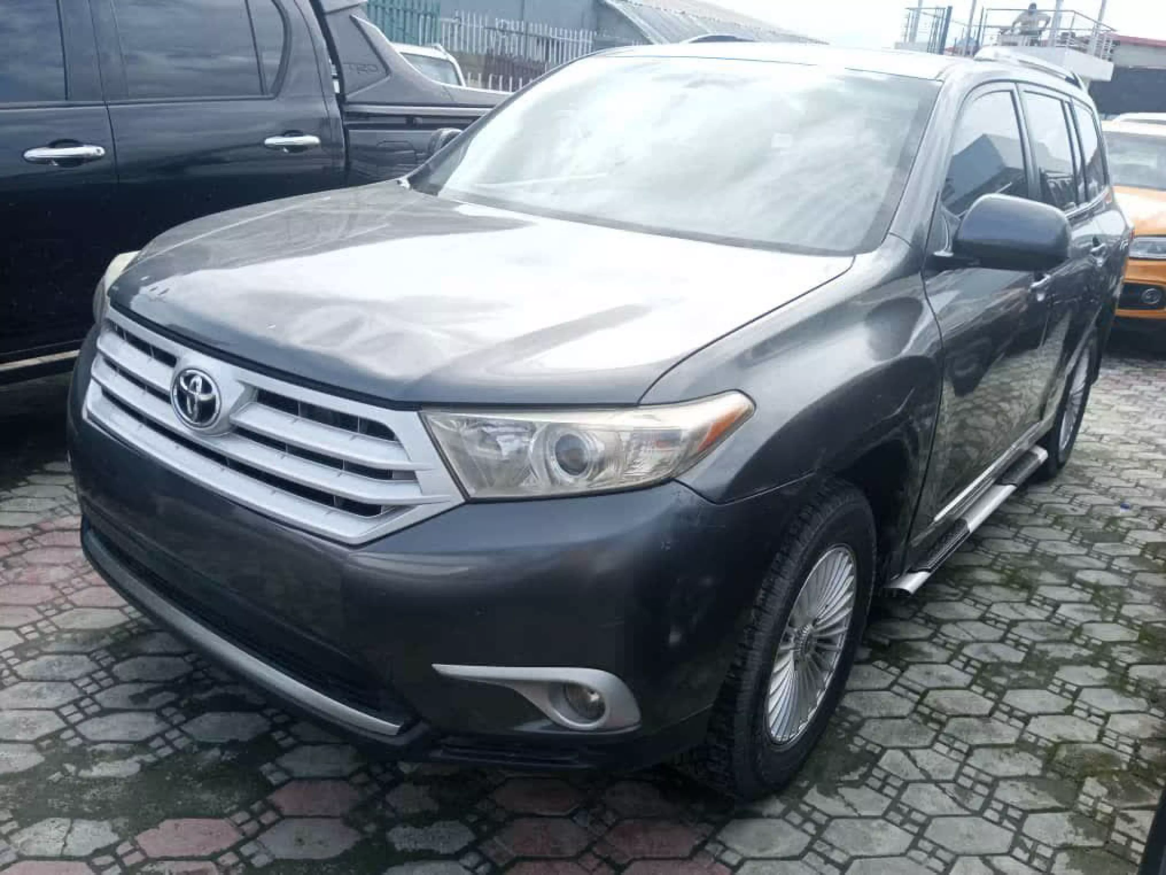 Toyota Highlander - 2012