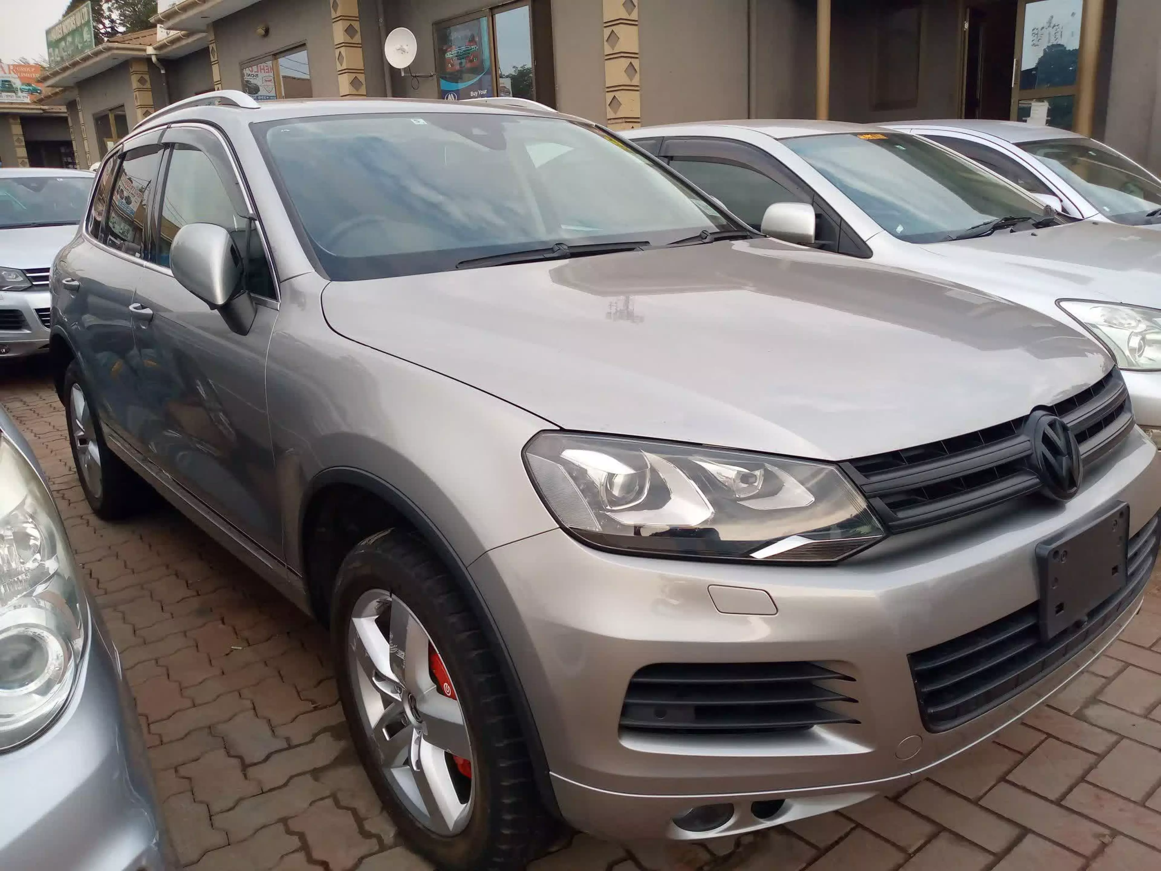 Volkswagen Touareg - 2012