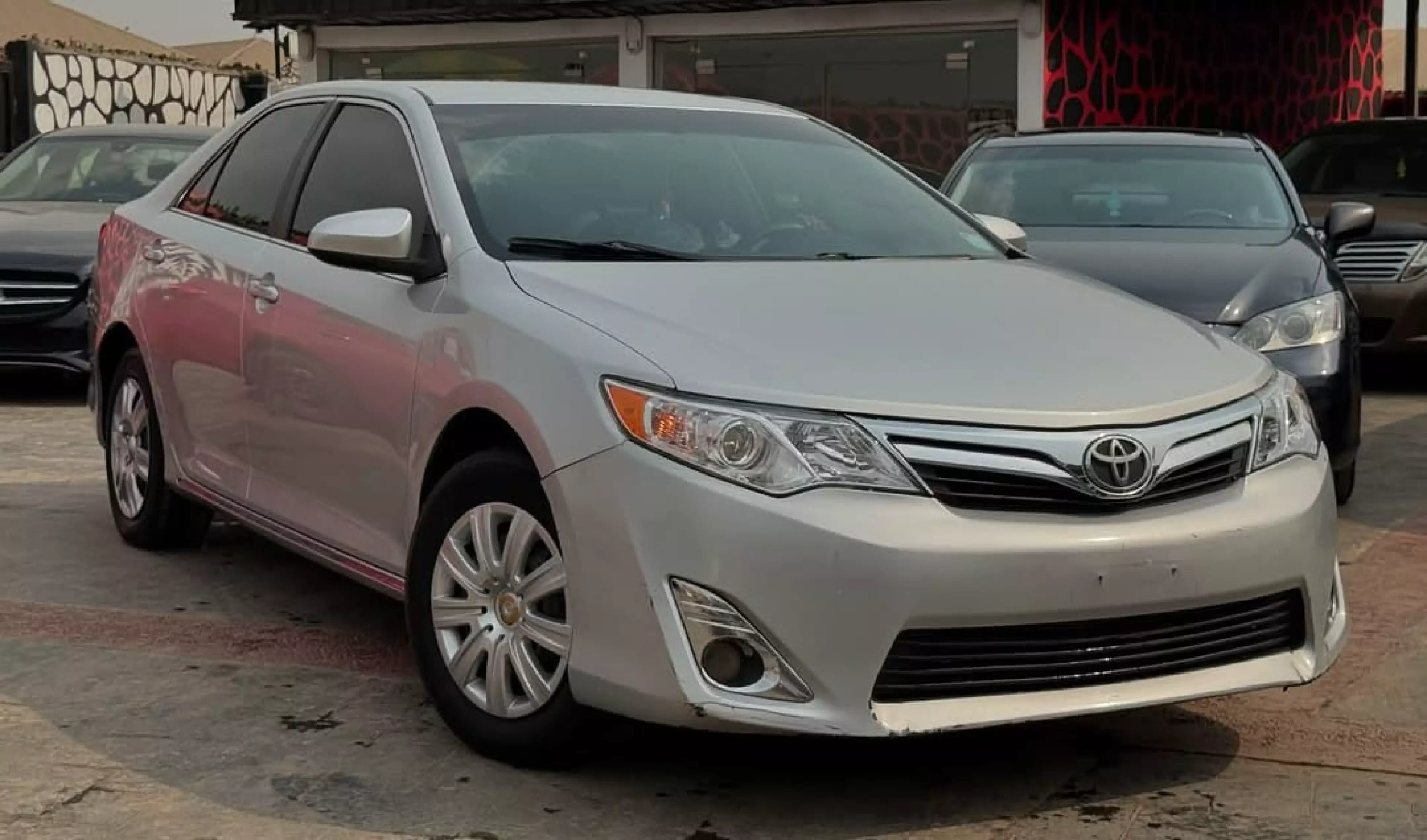 Toyota Camry   - 2012