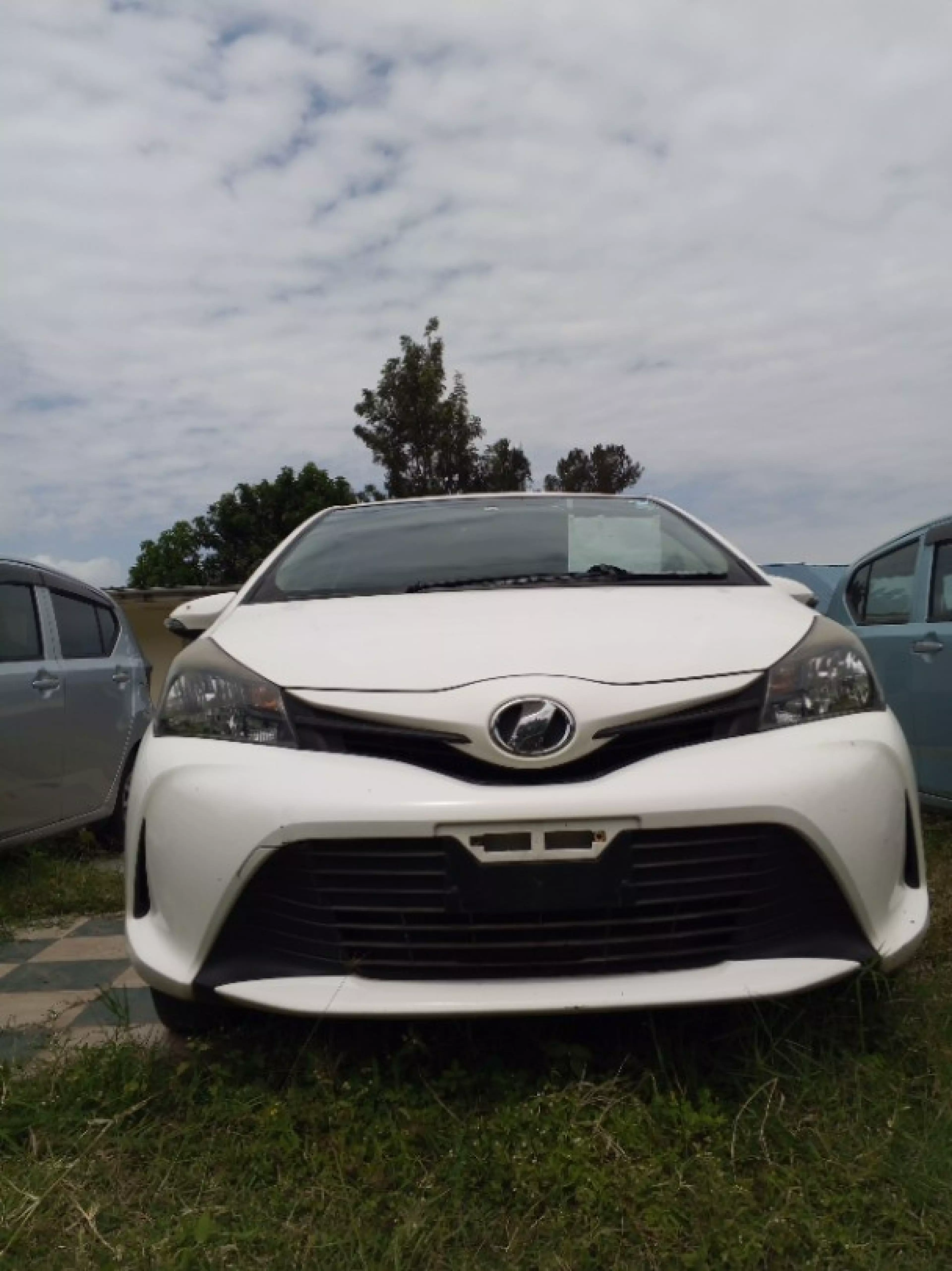 Toyota Vitz Jewela - 2016