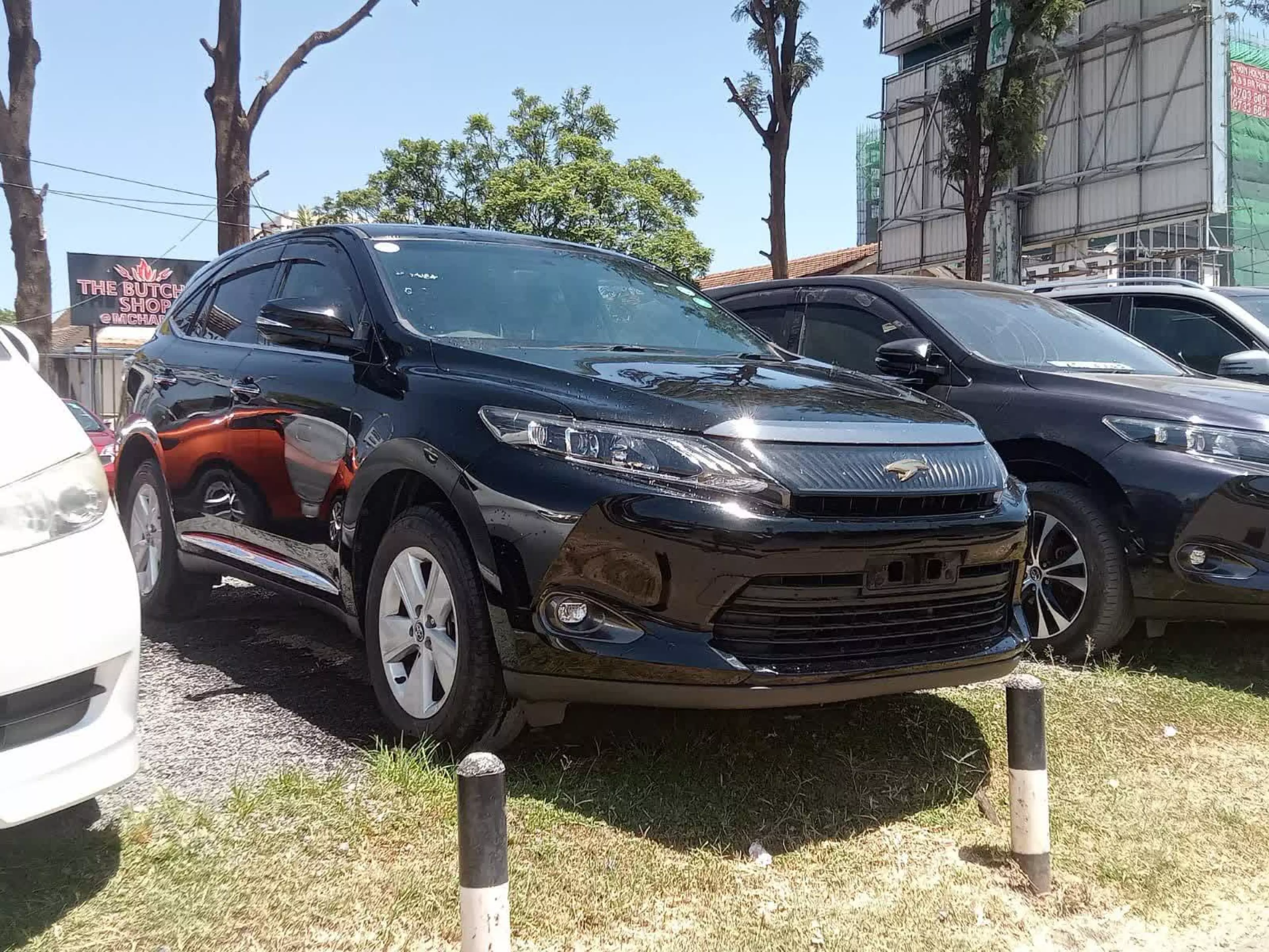 Toyota Harrier - 2015