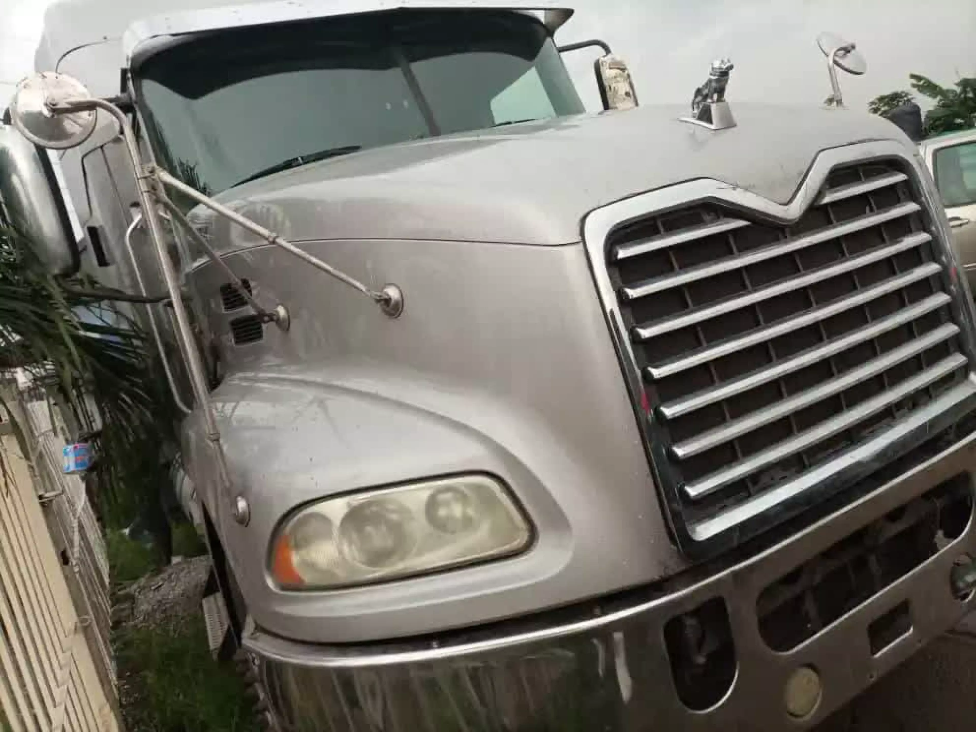 Mack Truck - 2012