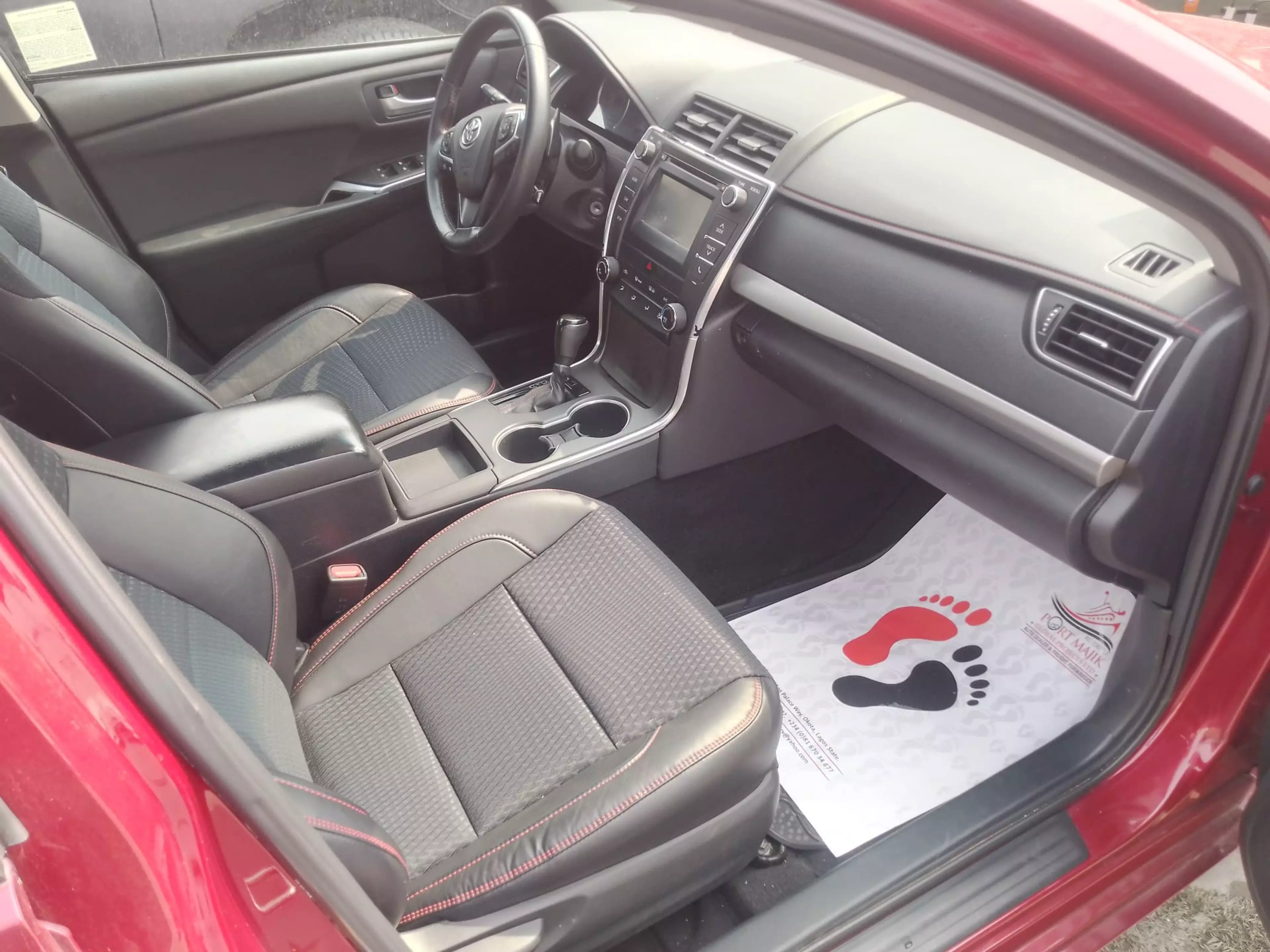 Toyota Camry   - 2015