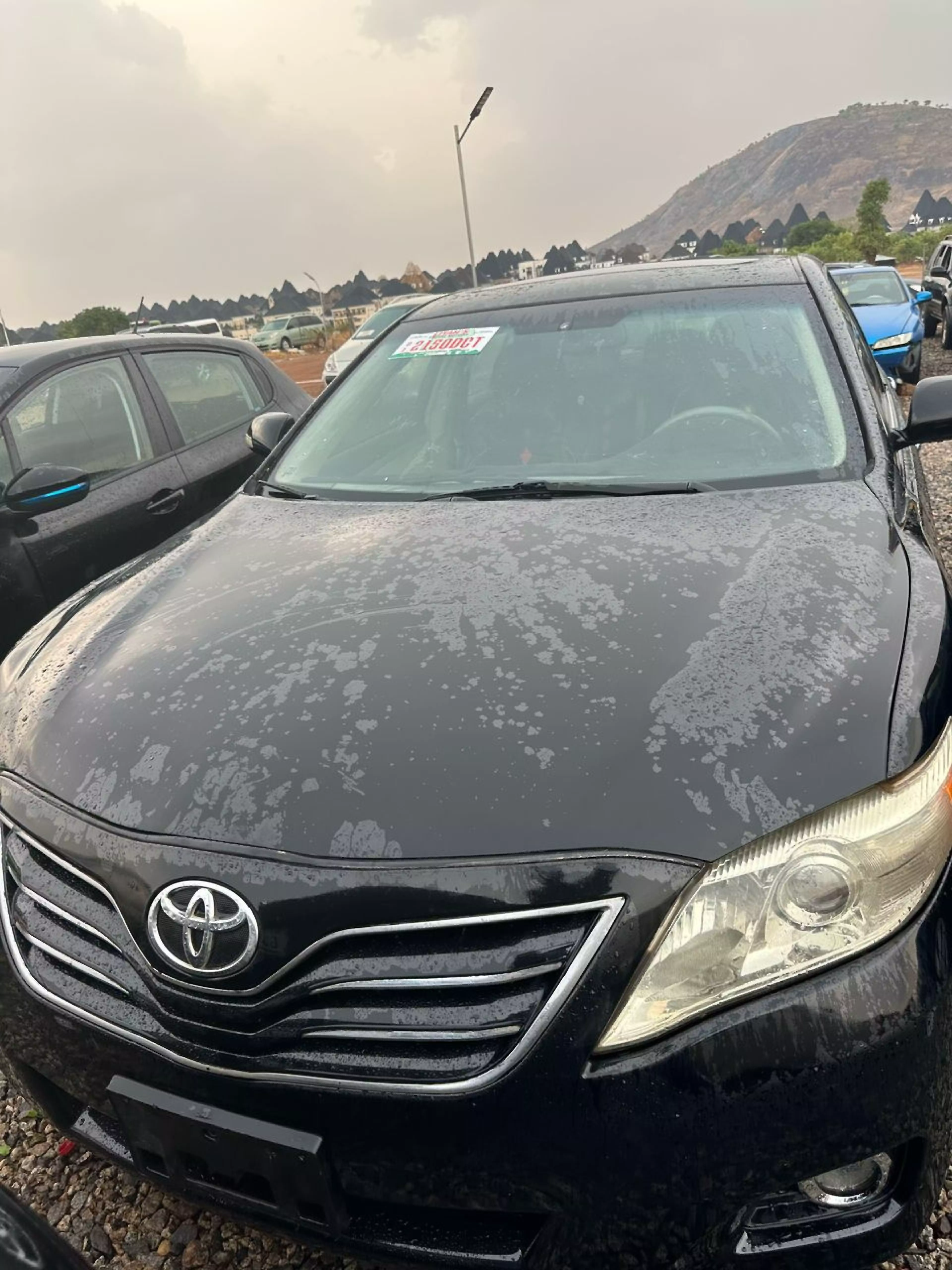 Toyota Camry   - 2010