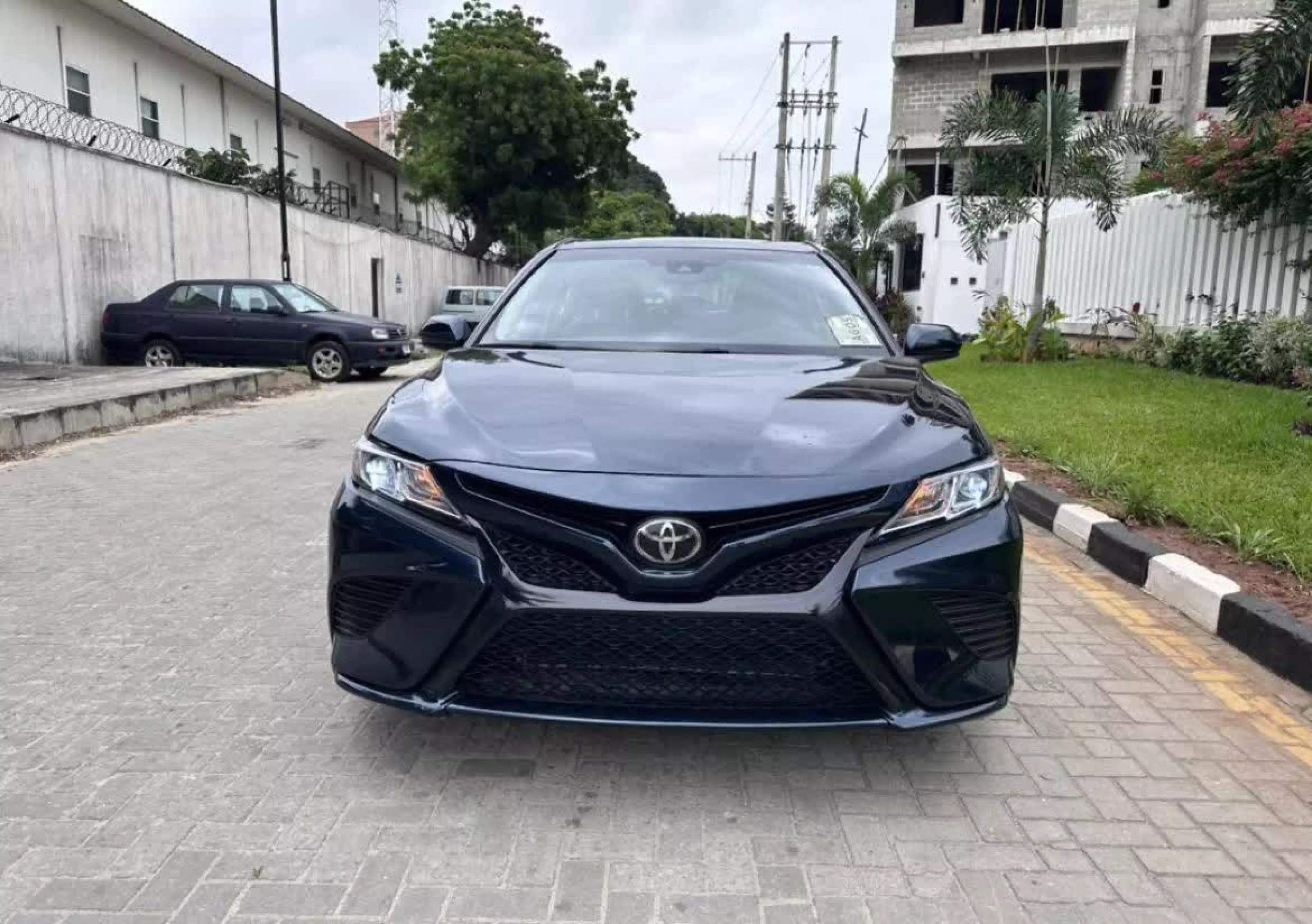 Toyota Camry - 2018