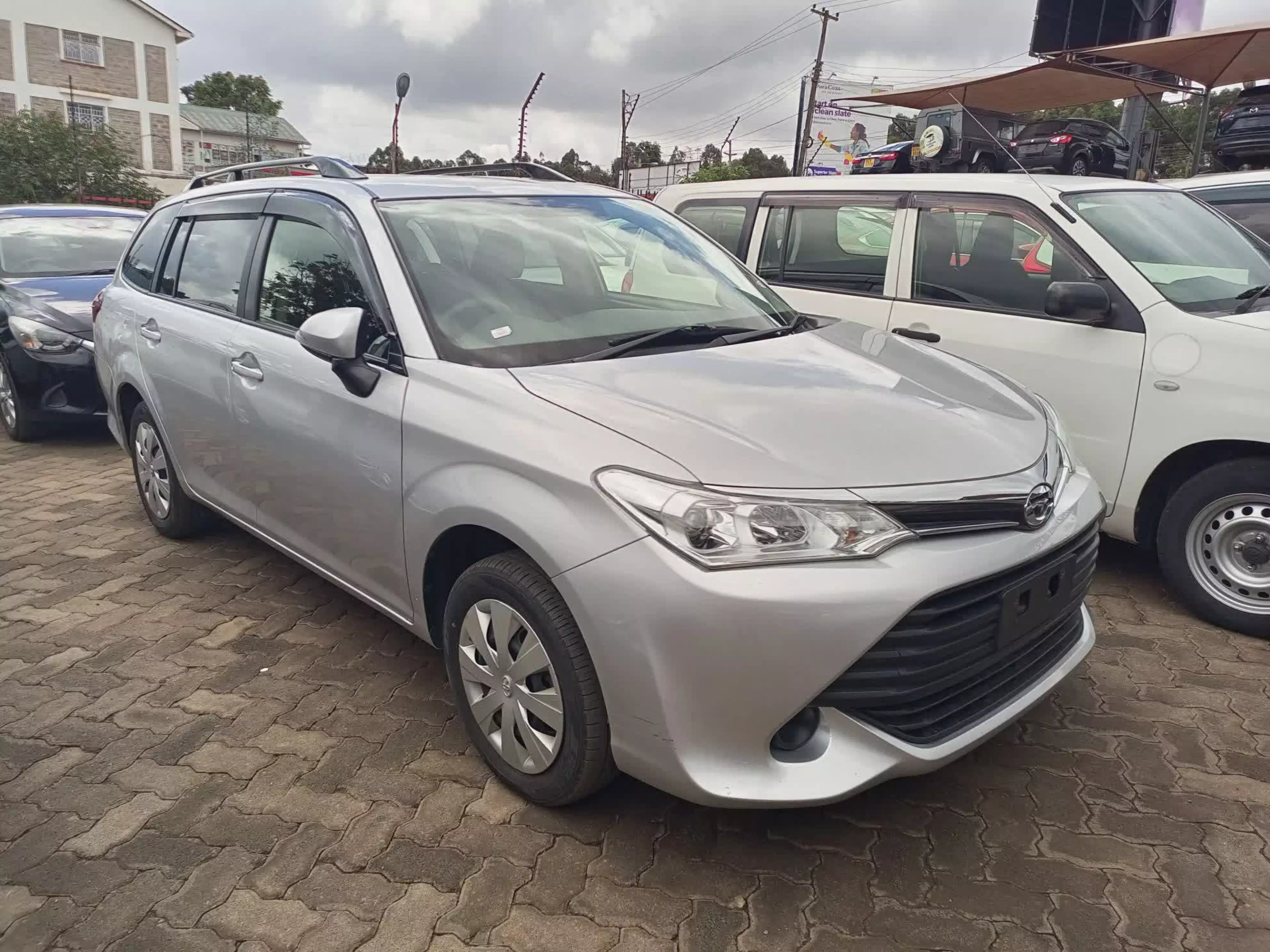 Toyota Fielder  - 2016