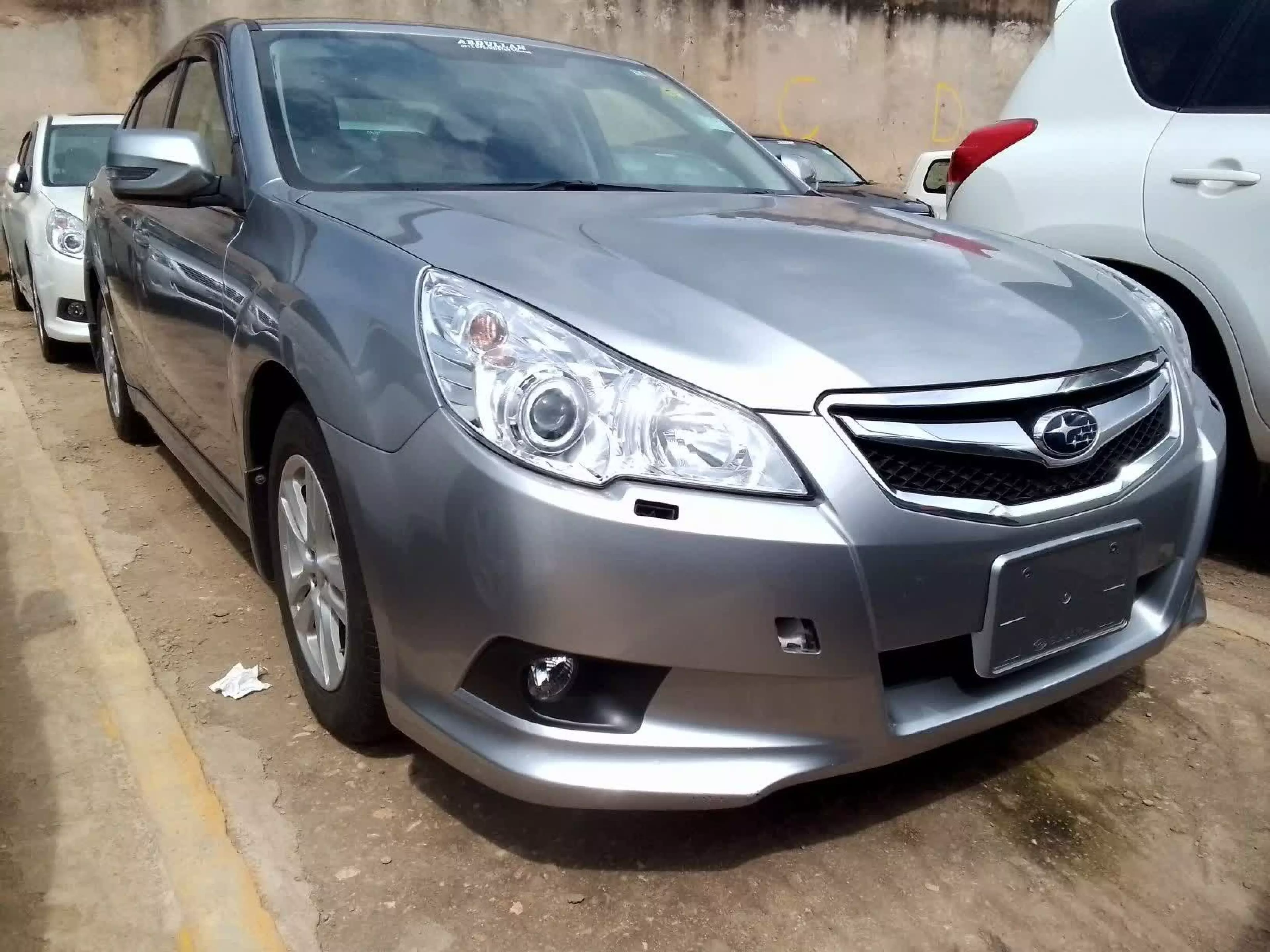 Subaru Legacy - 2011