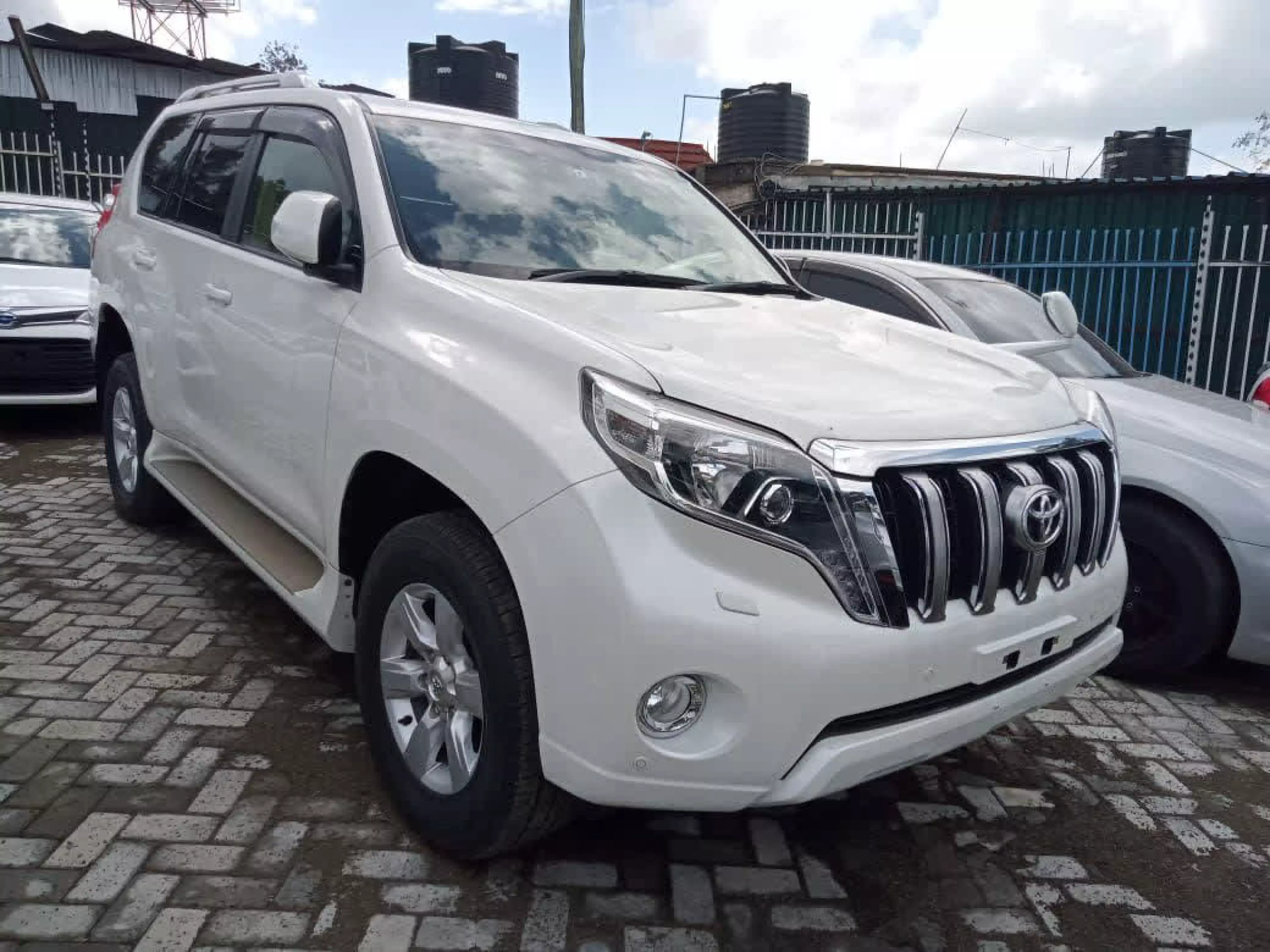Toyota Landcruiser prado TX - 2015