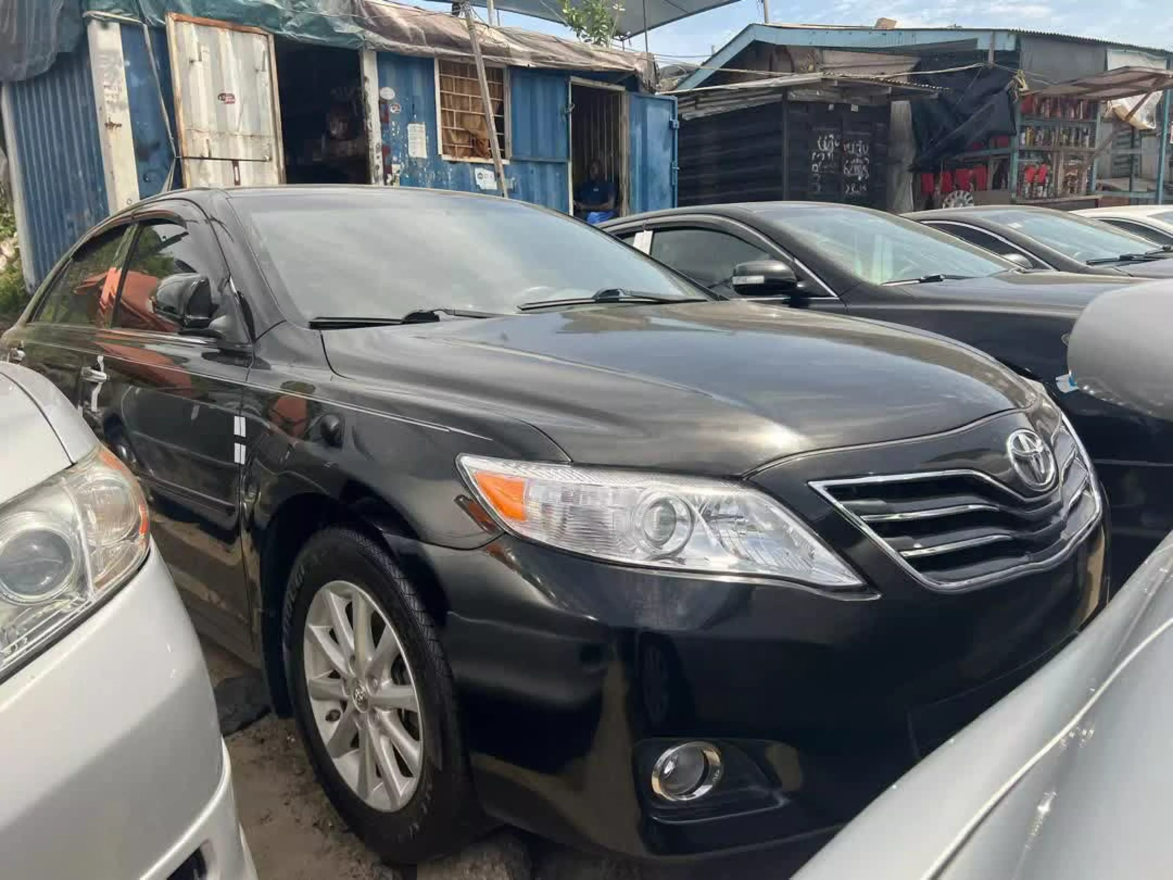 Toyota Camry - 2011