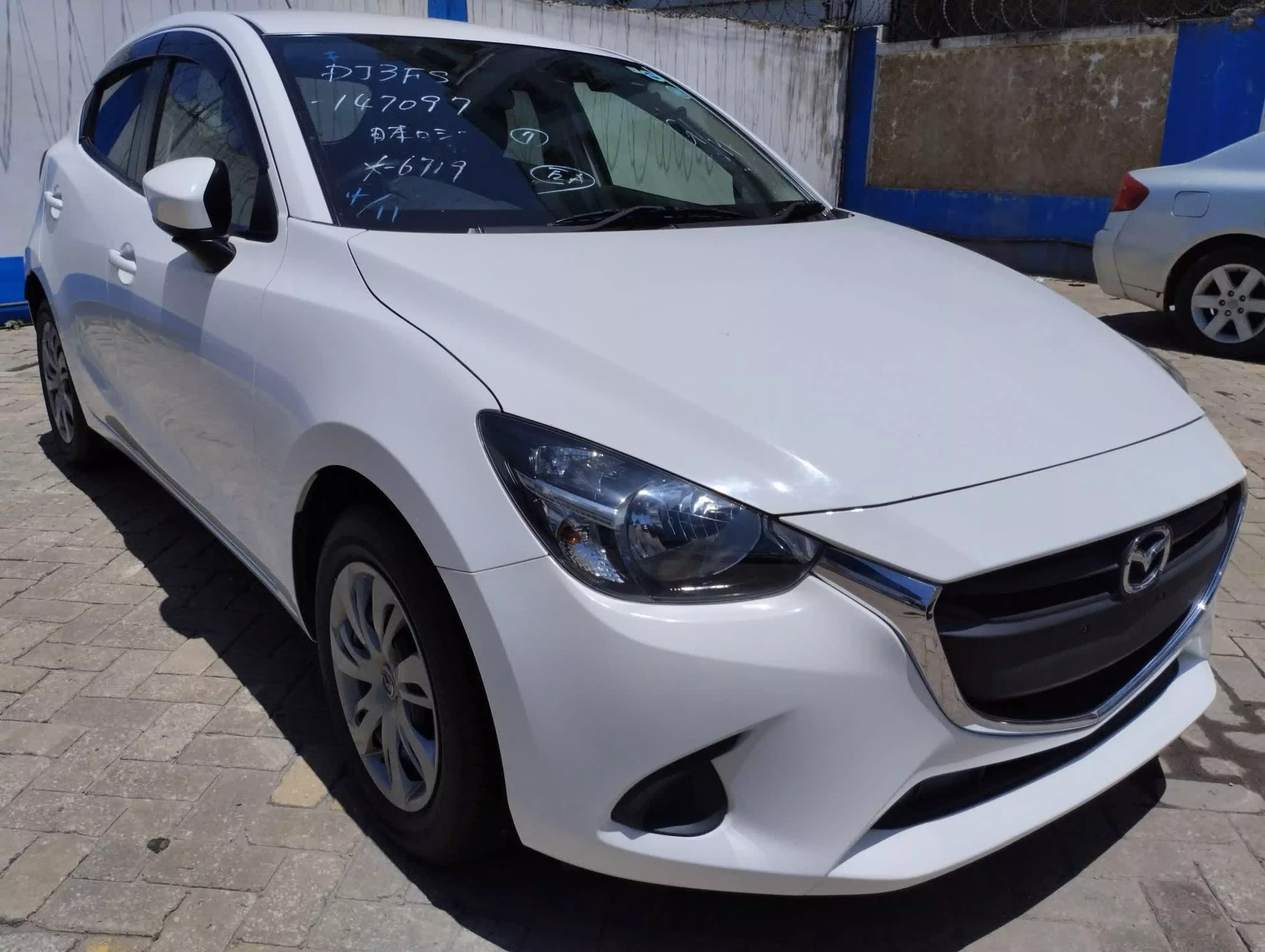 Mazda Demio - 2016