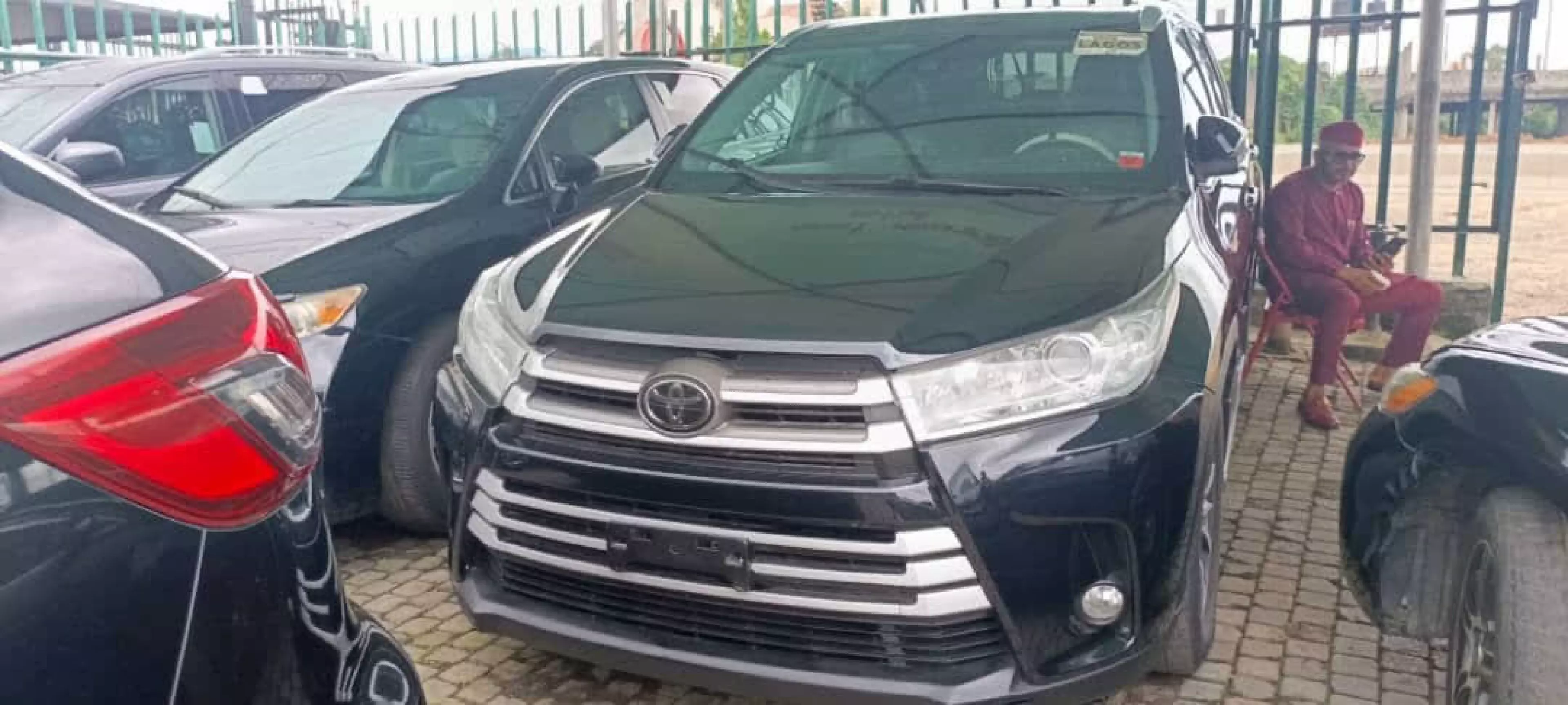 Toyota Highlander   - 2017