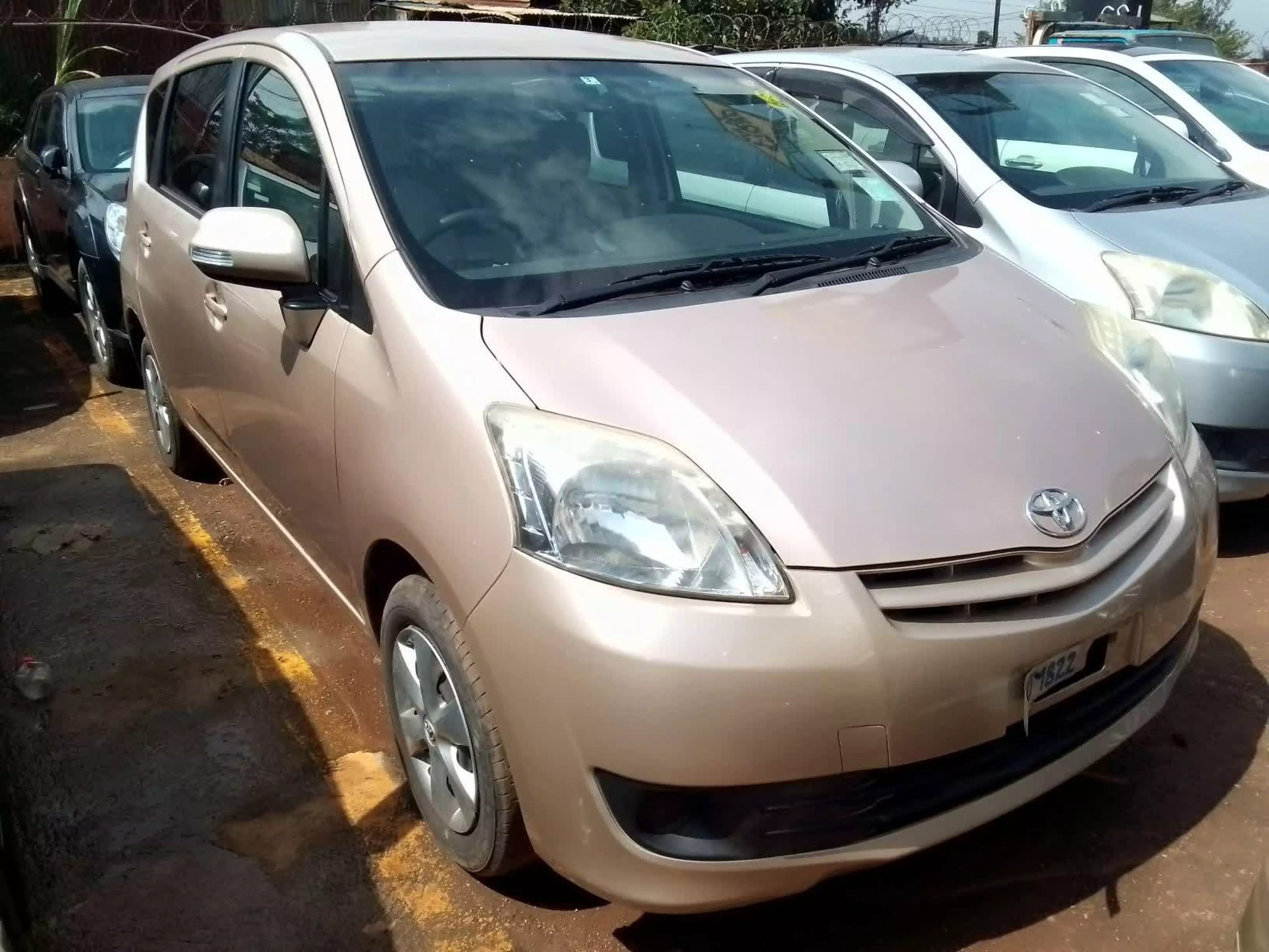 Toyota Passo Sette - 2009