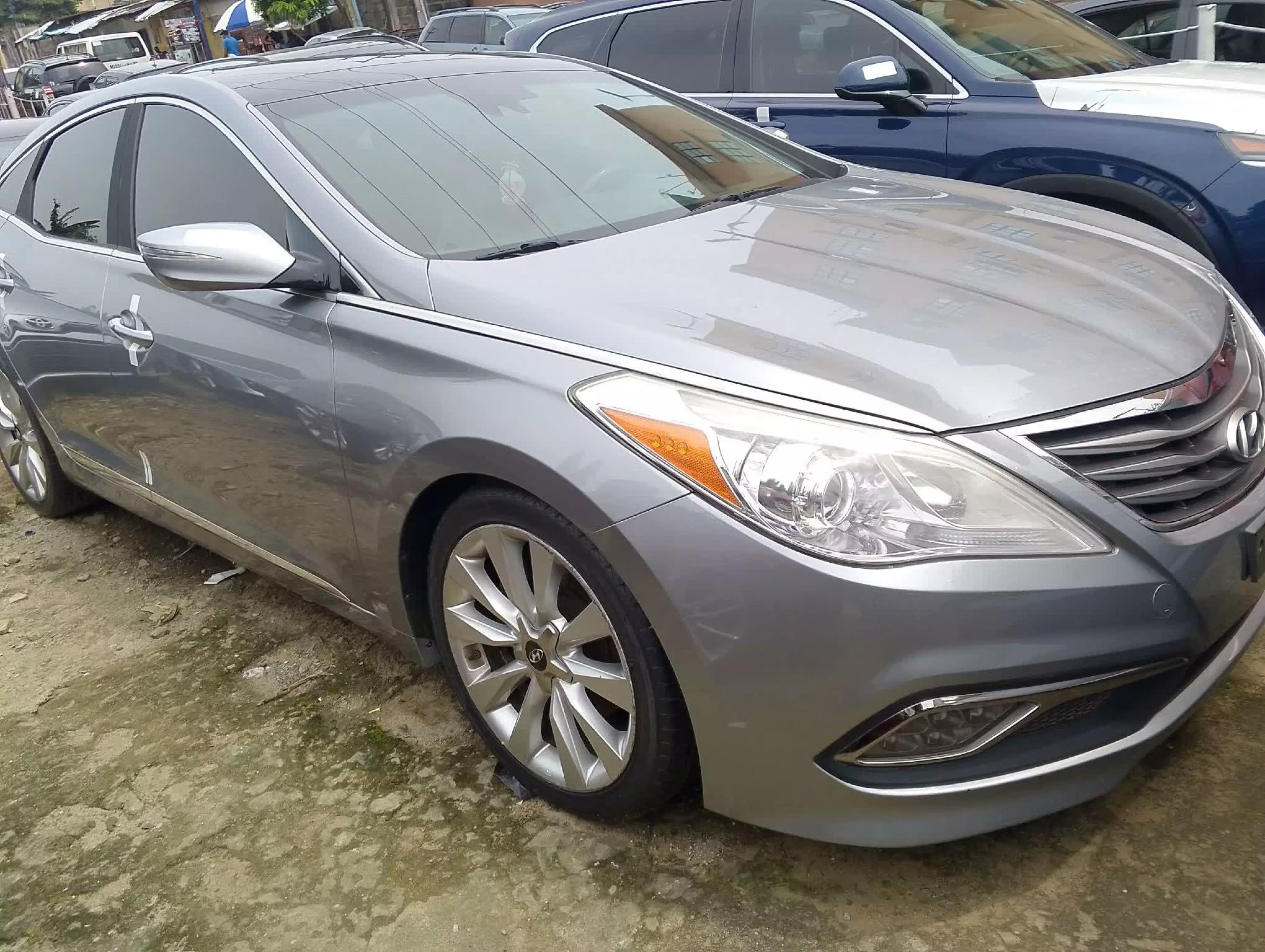 Hyundai Azera - 2015