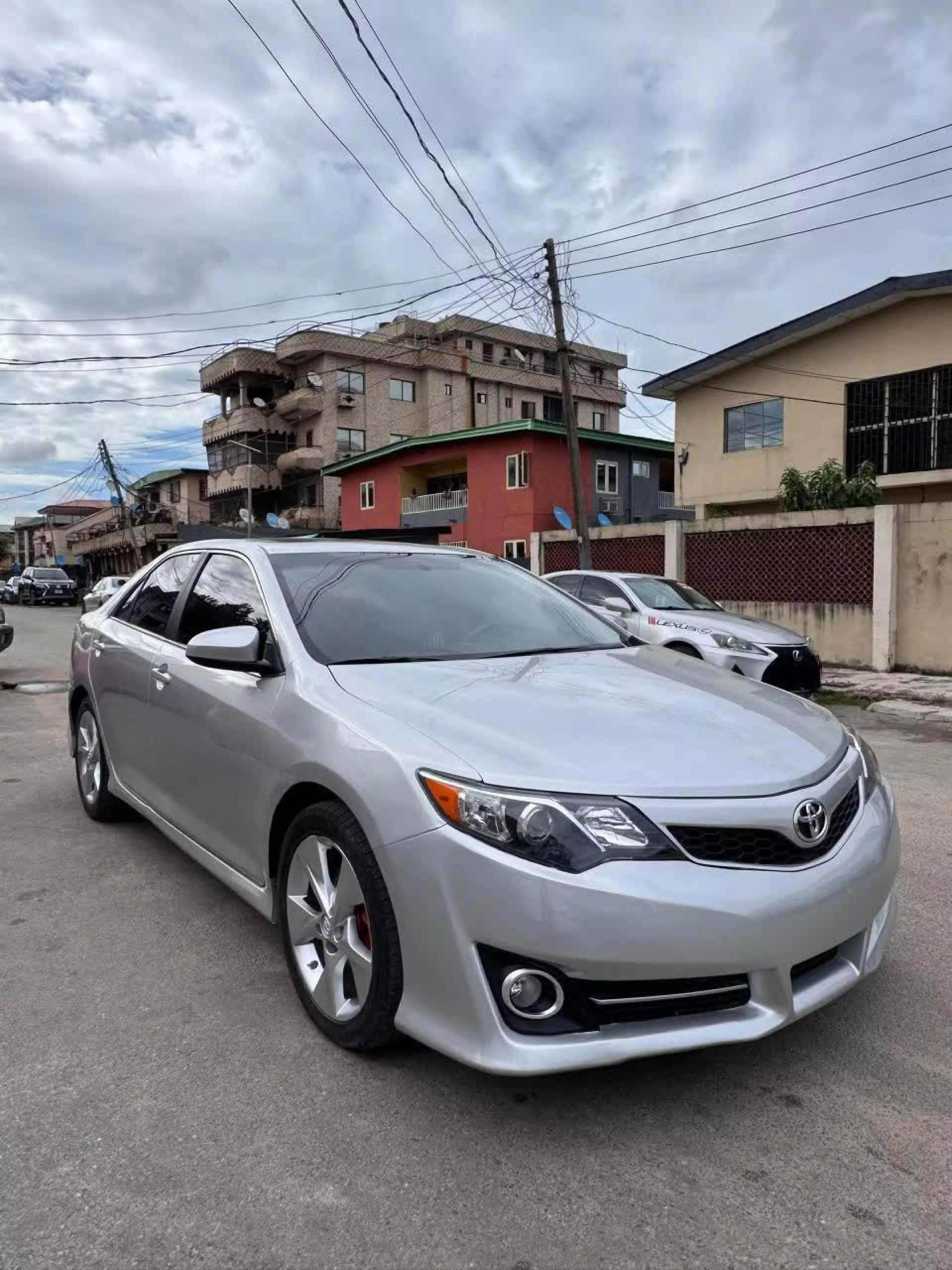 Toyota Camry   - 2012