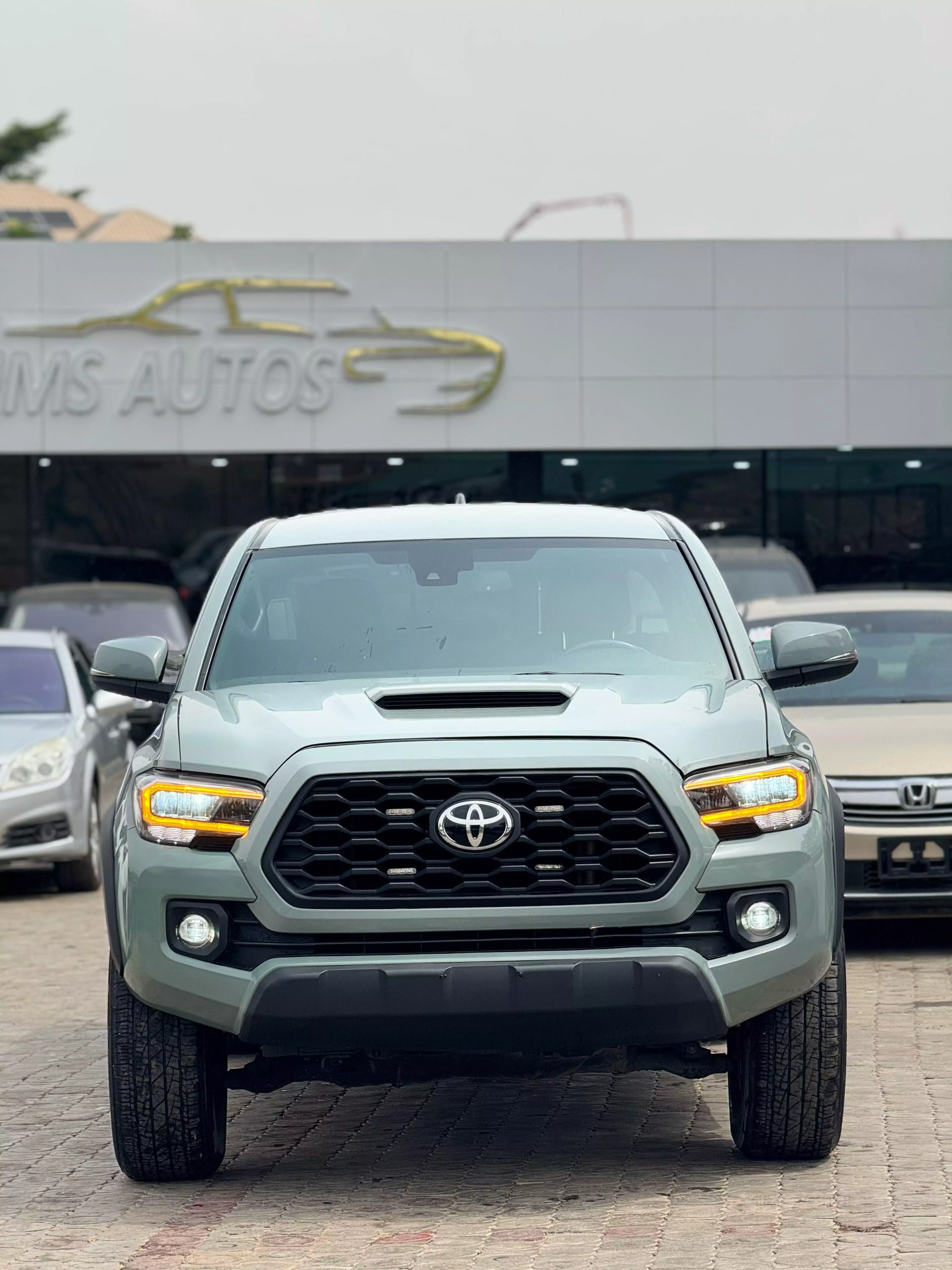 Toyota Tacoma - 2023