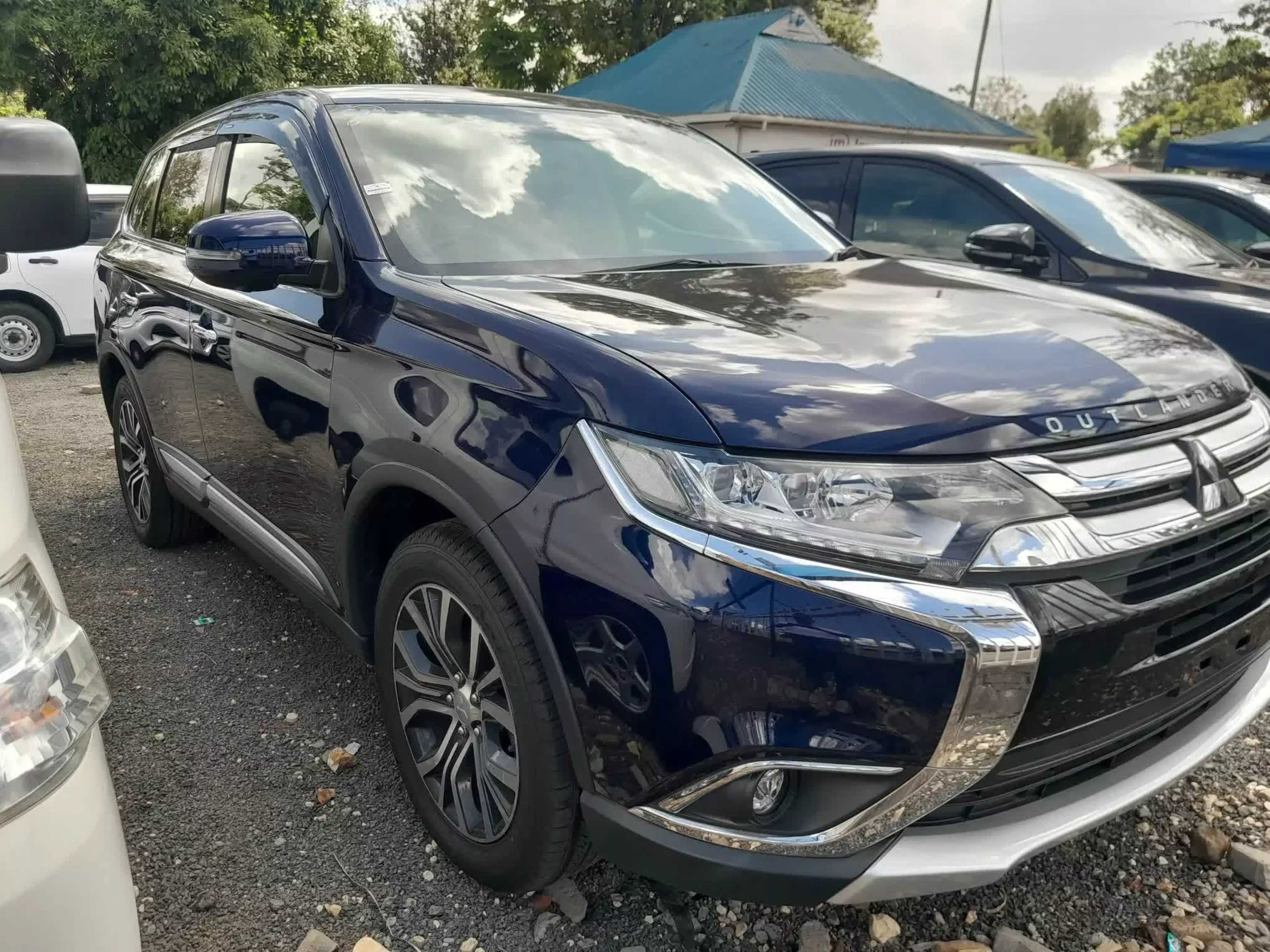 Mitsubishi Outlander GLX - 2016