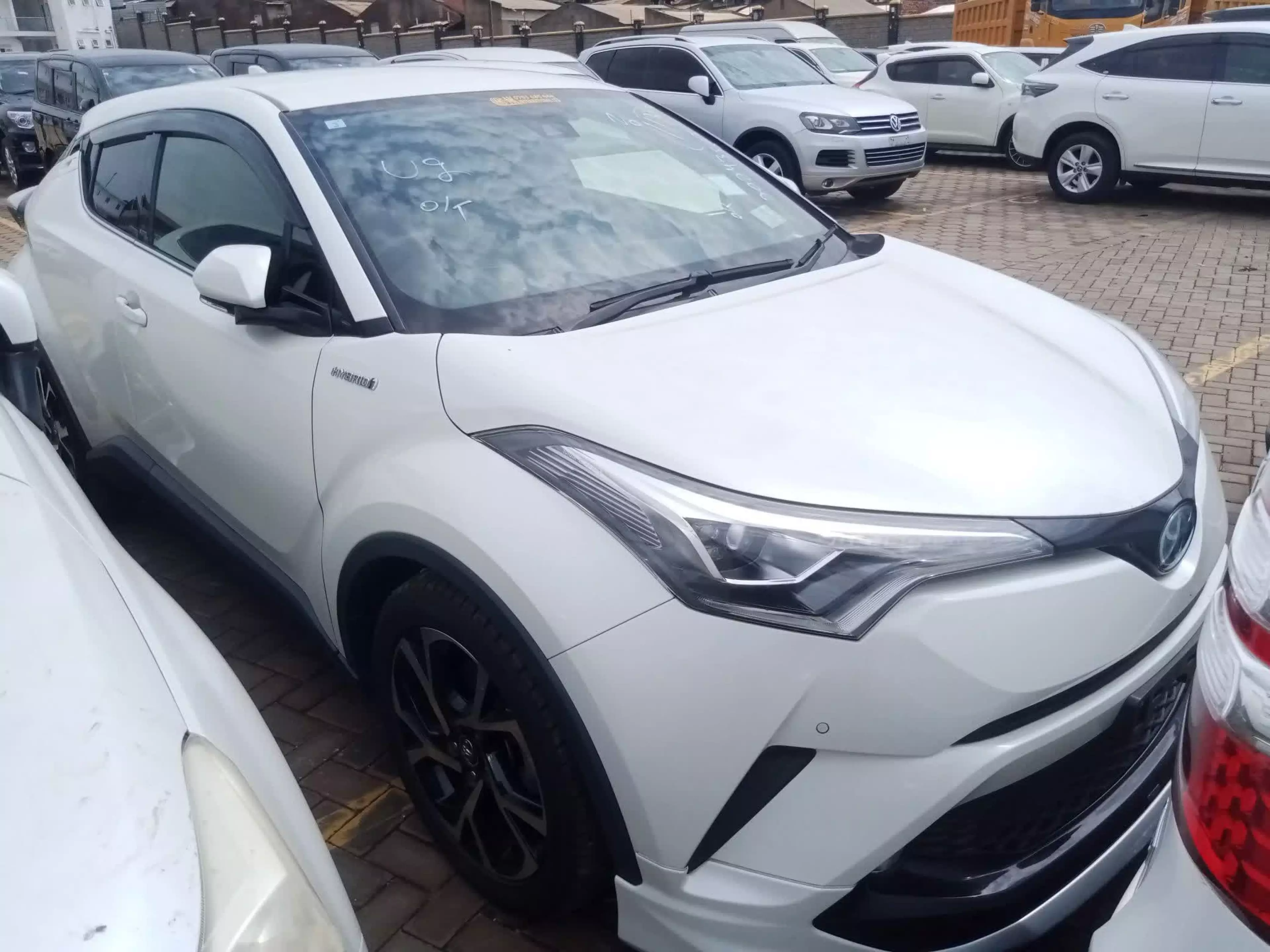 Toyota C-HR - 2015
