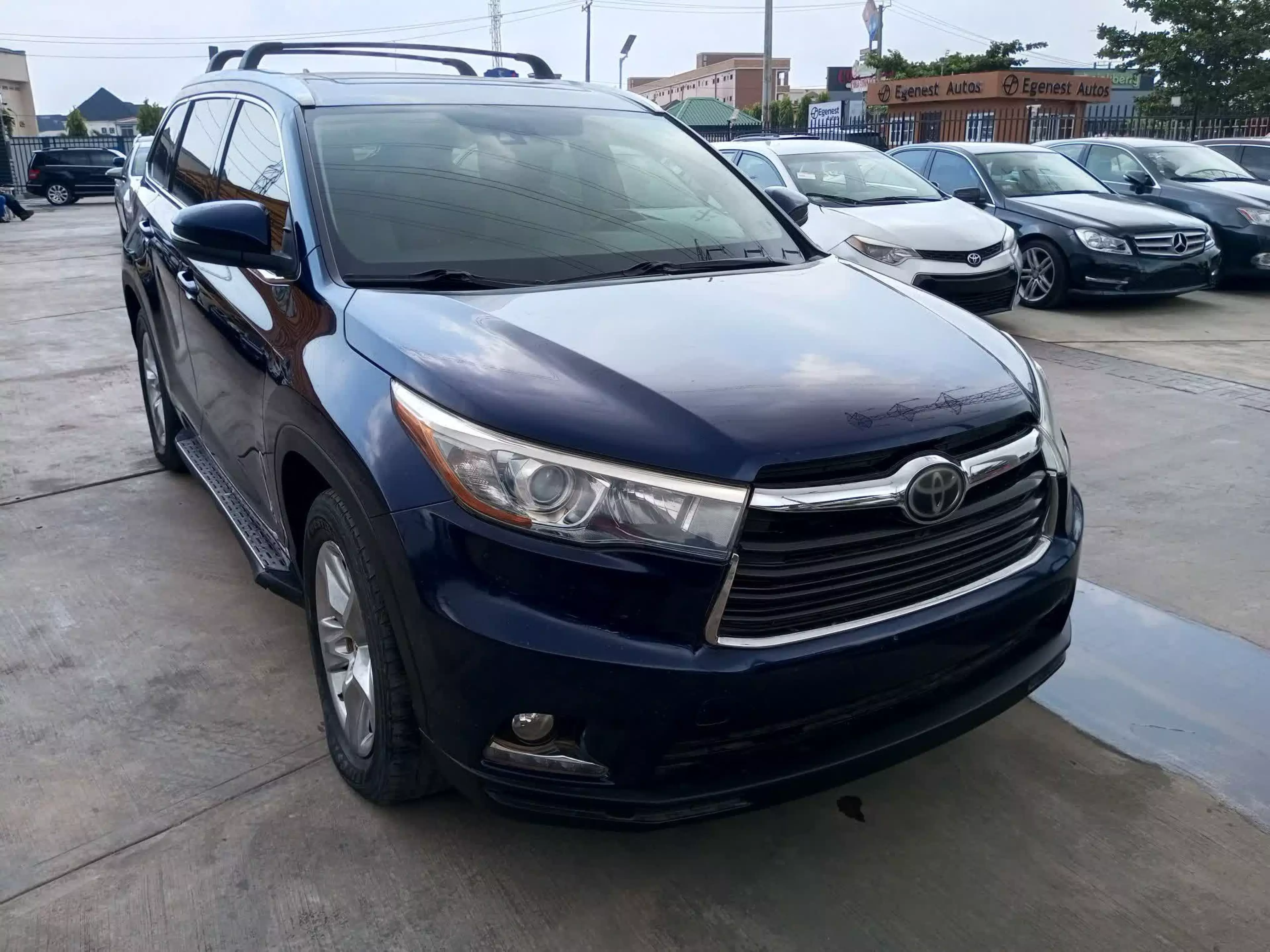 Toyota Highlander - 2015