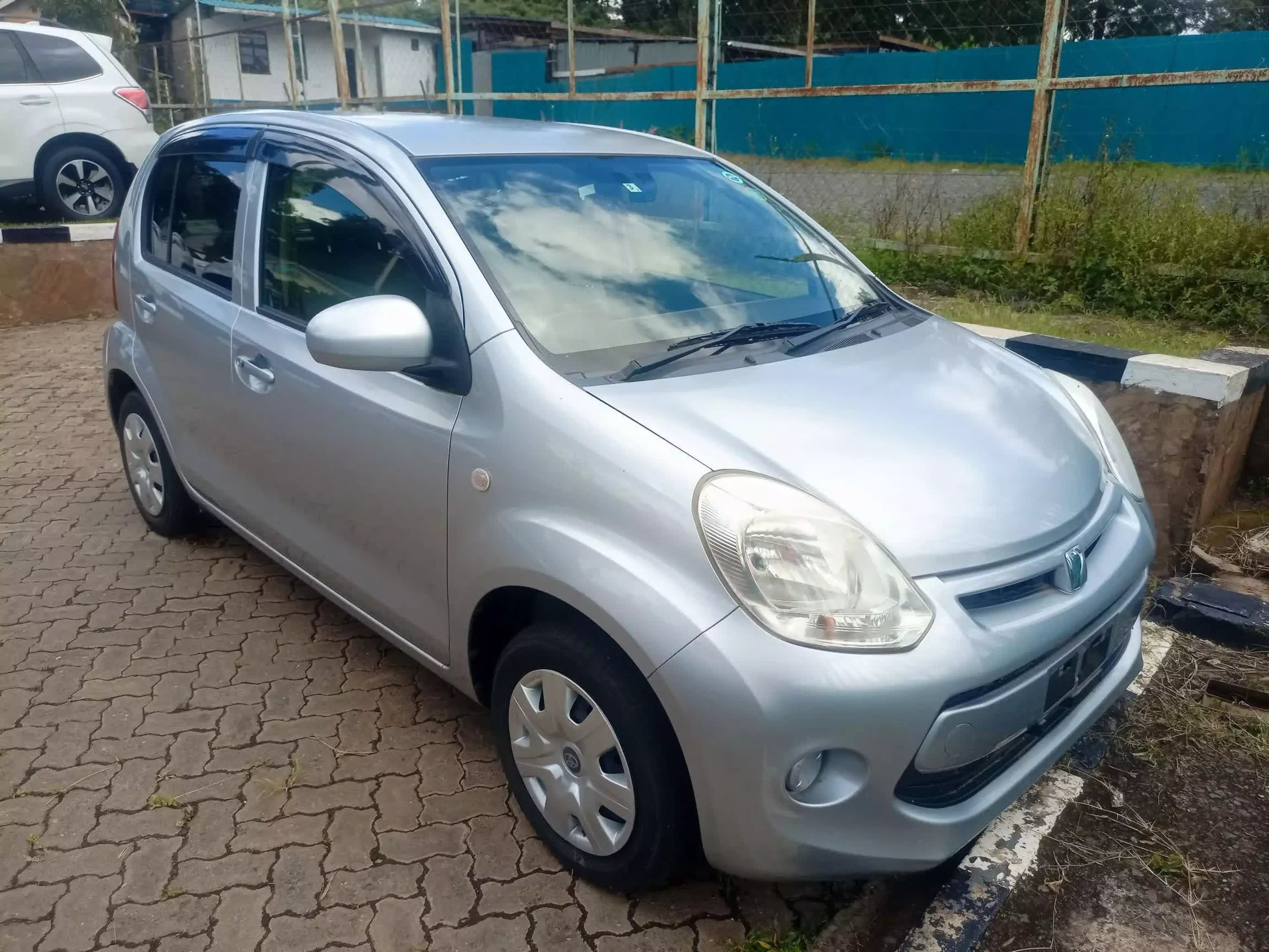 Toyota Passo - 2016
