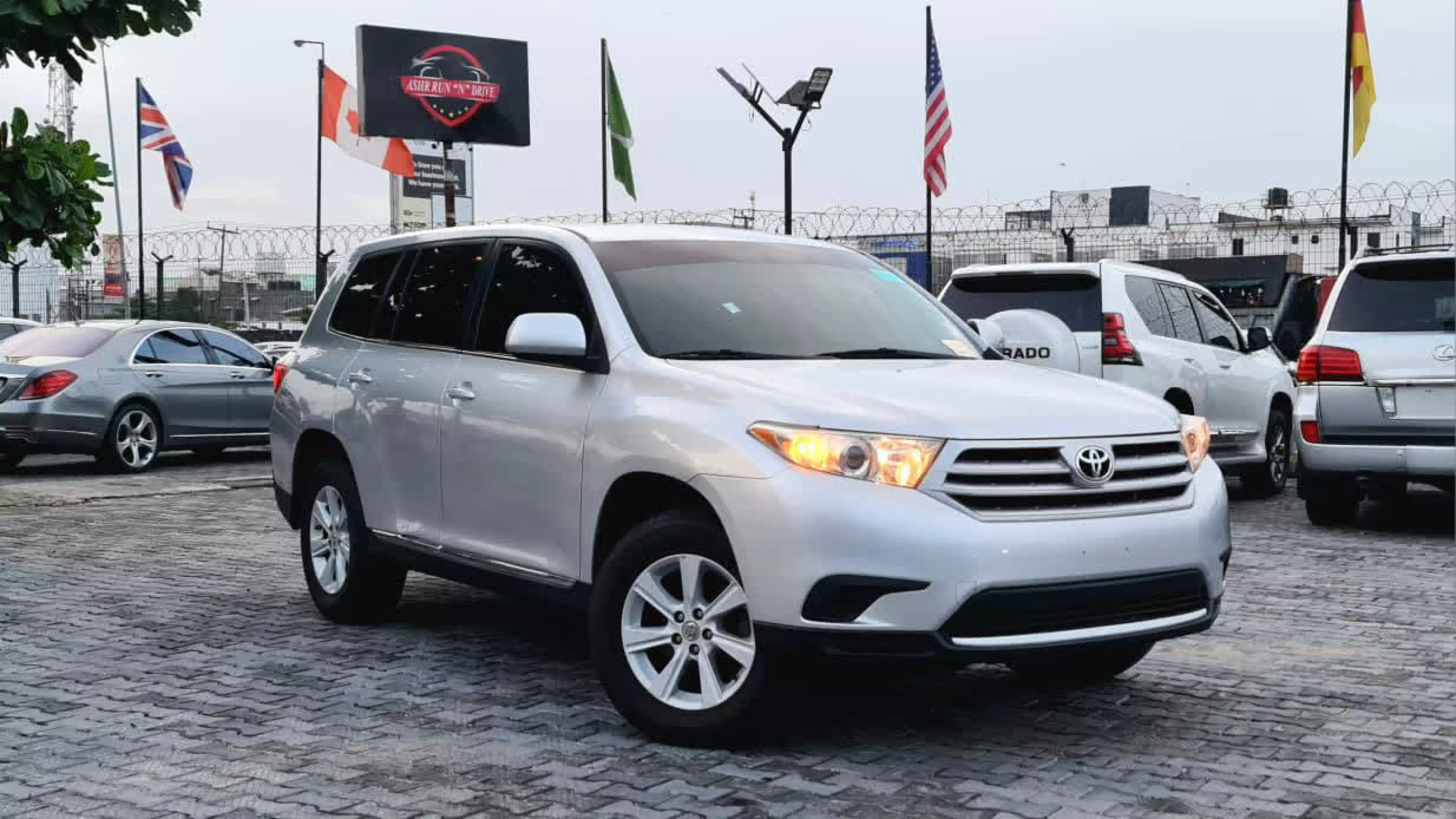 Toyota Highlander - 2013