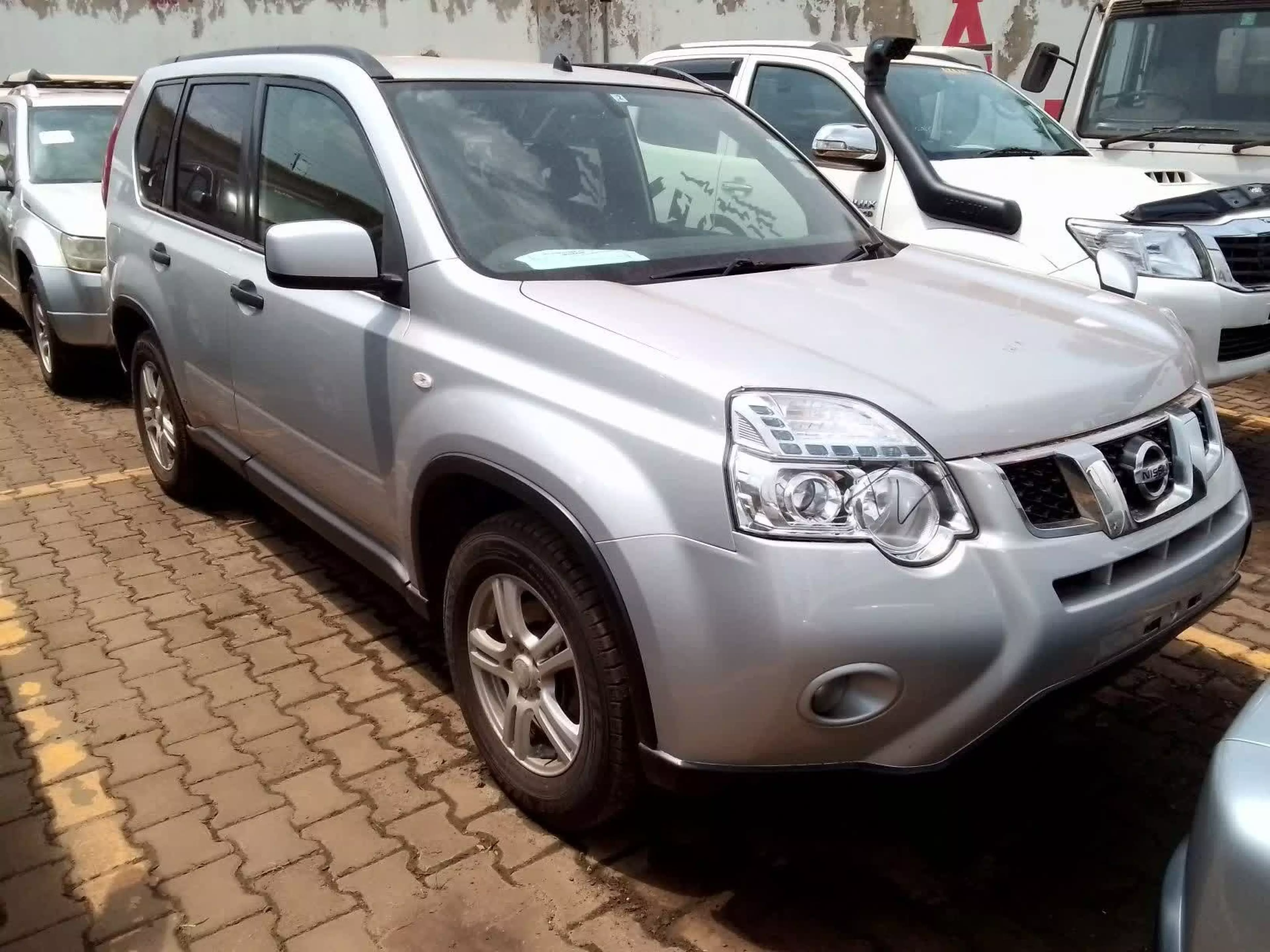 Nissan X- trail - 2010