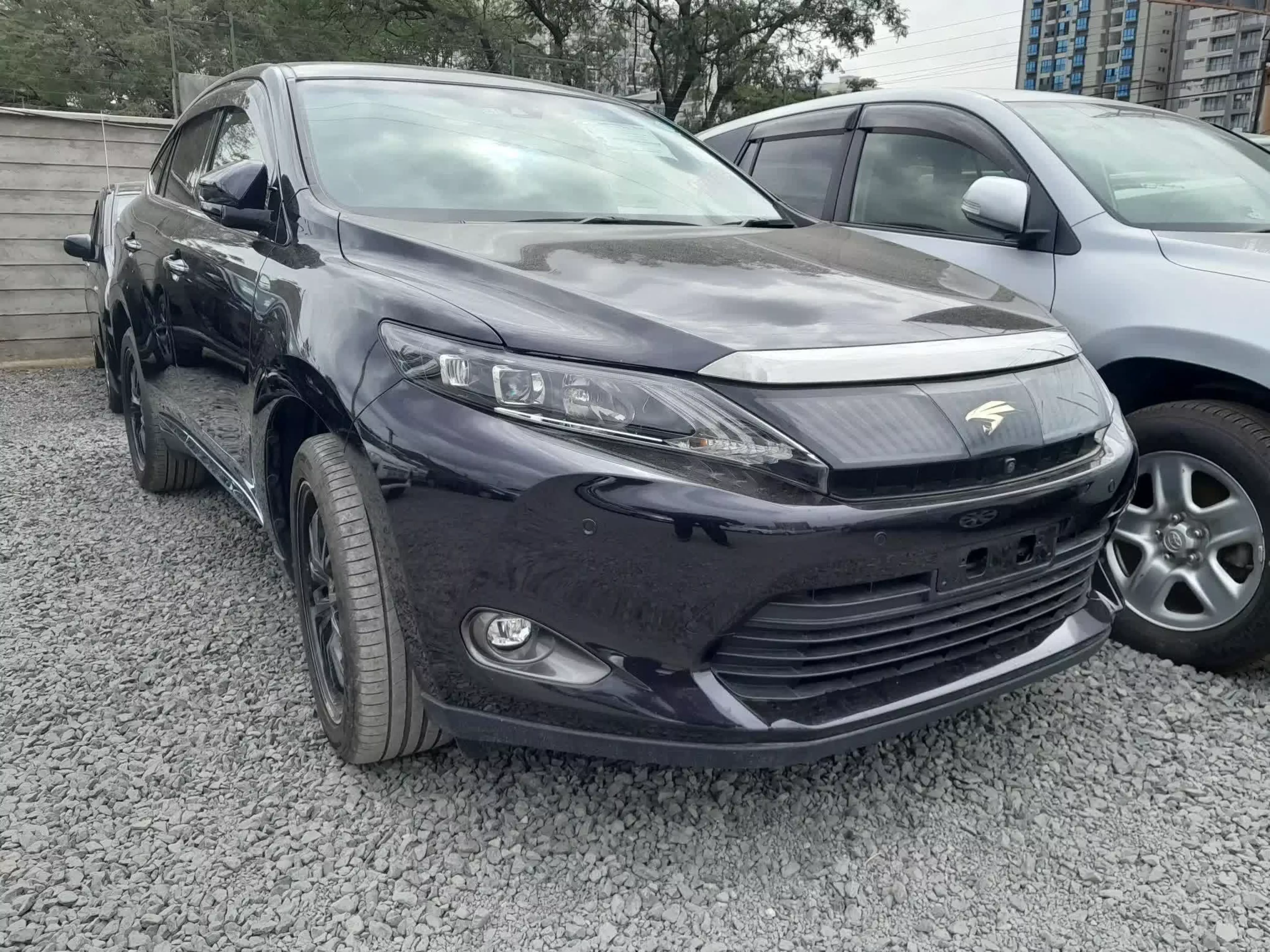 Toyota Harrier - 2016