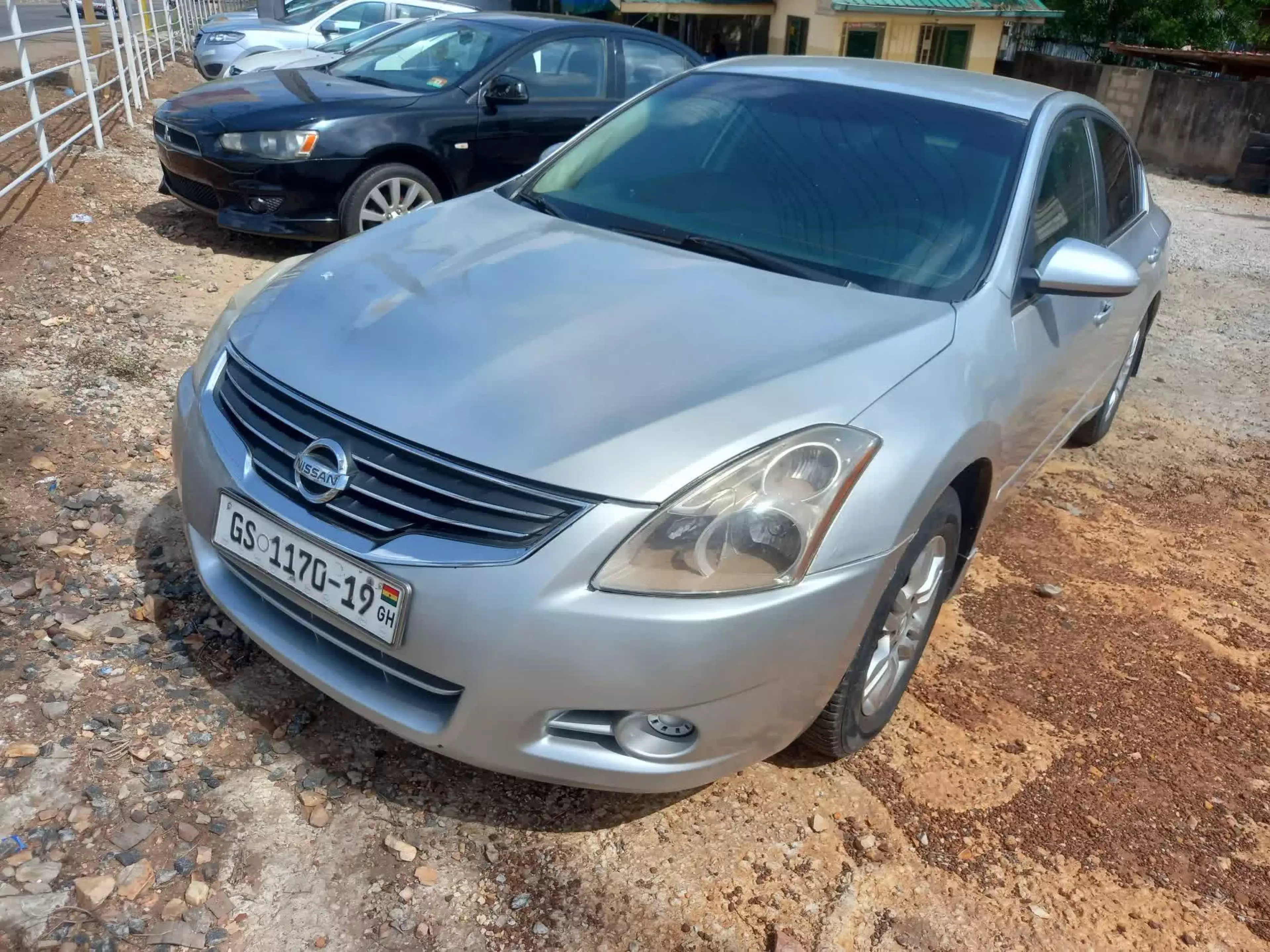 Nissan Altima - 2011