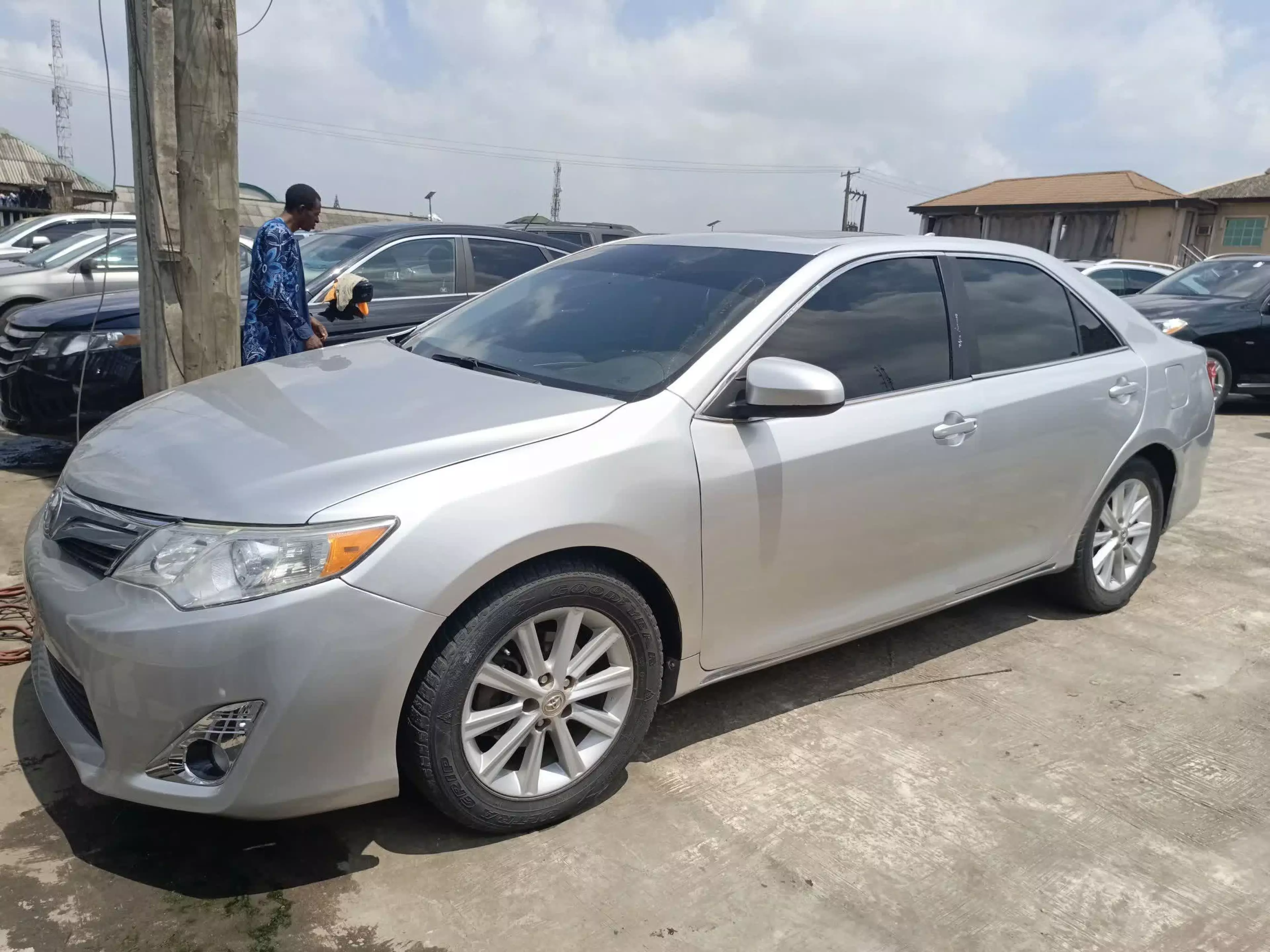 Toyota Camry - 2013