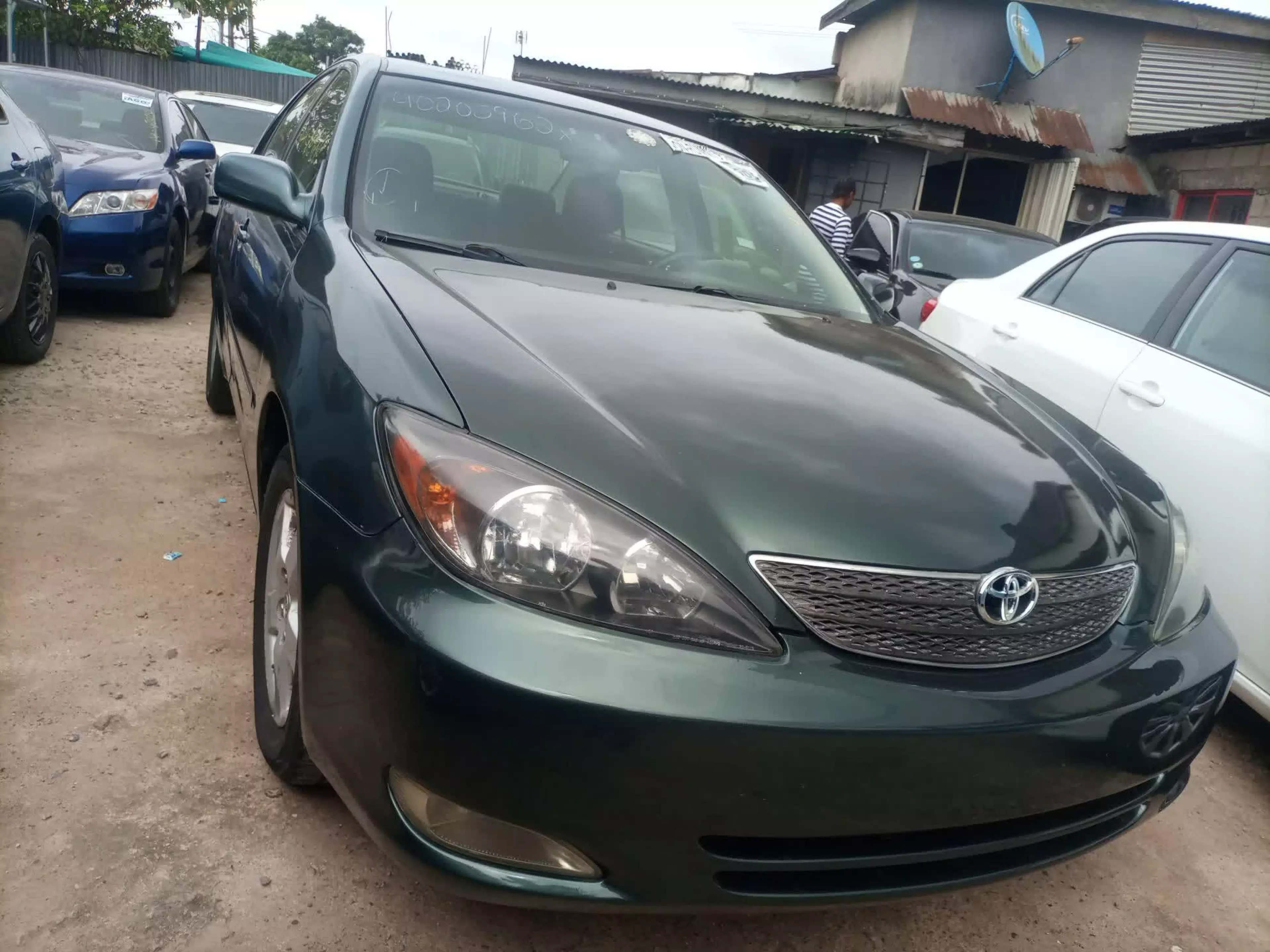 Toyota Camry - 2004
