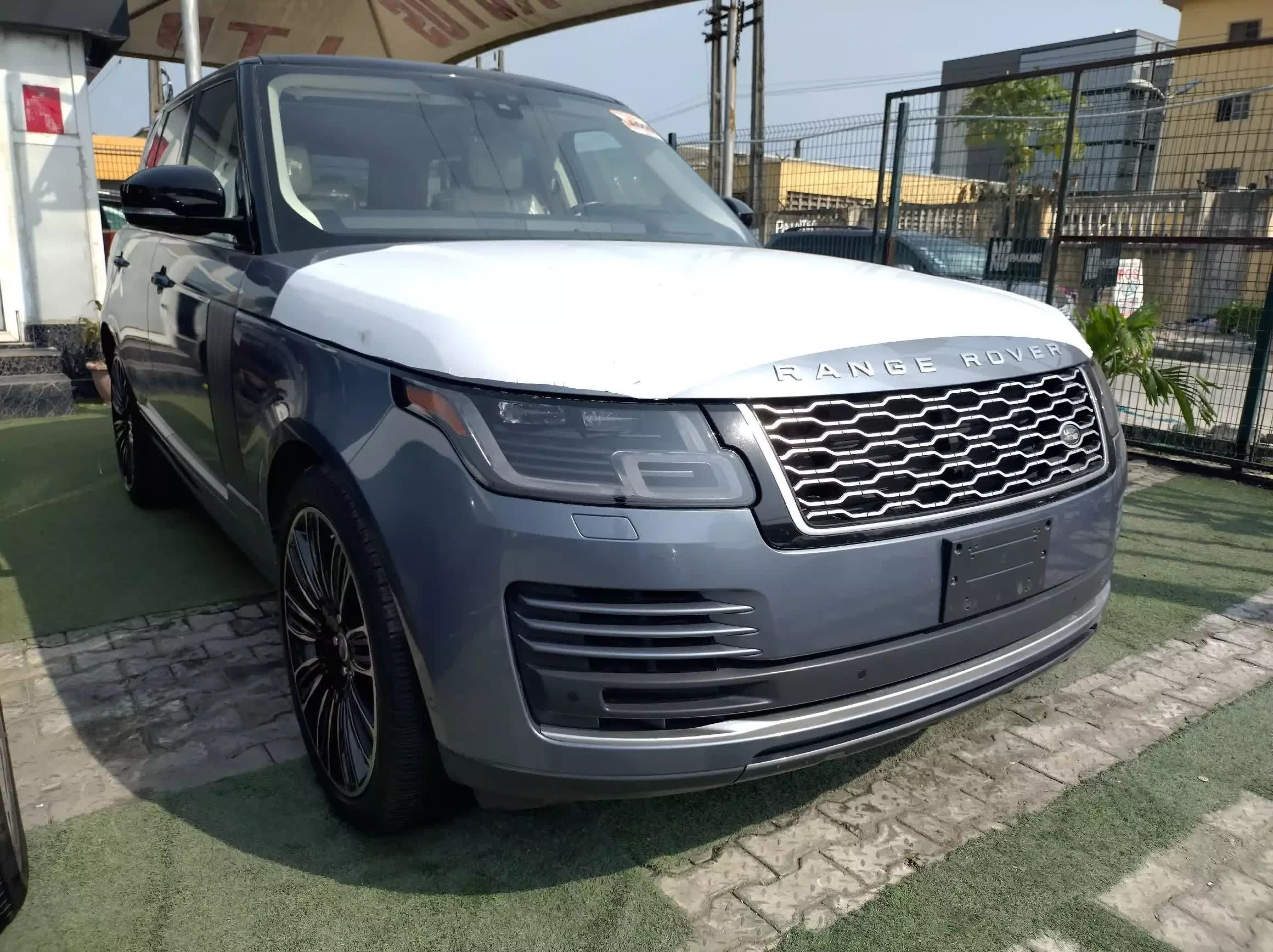 Land Rover Range Rover - 2020
