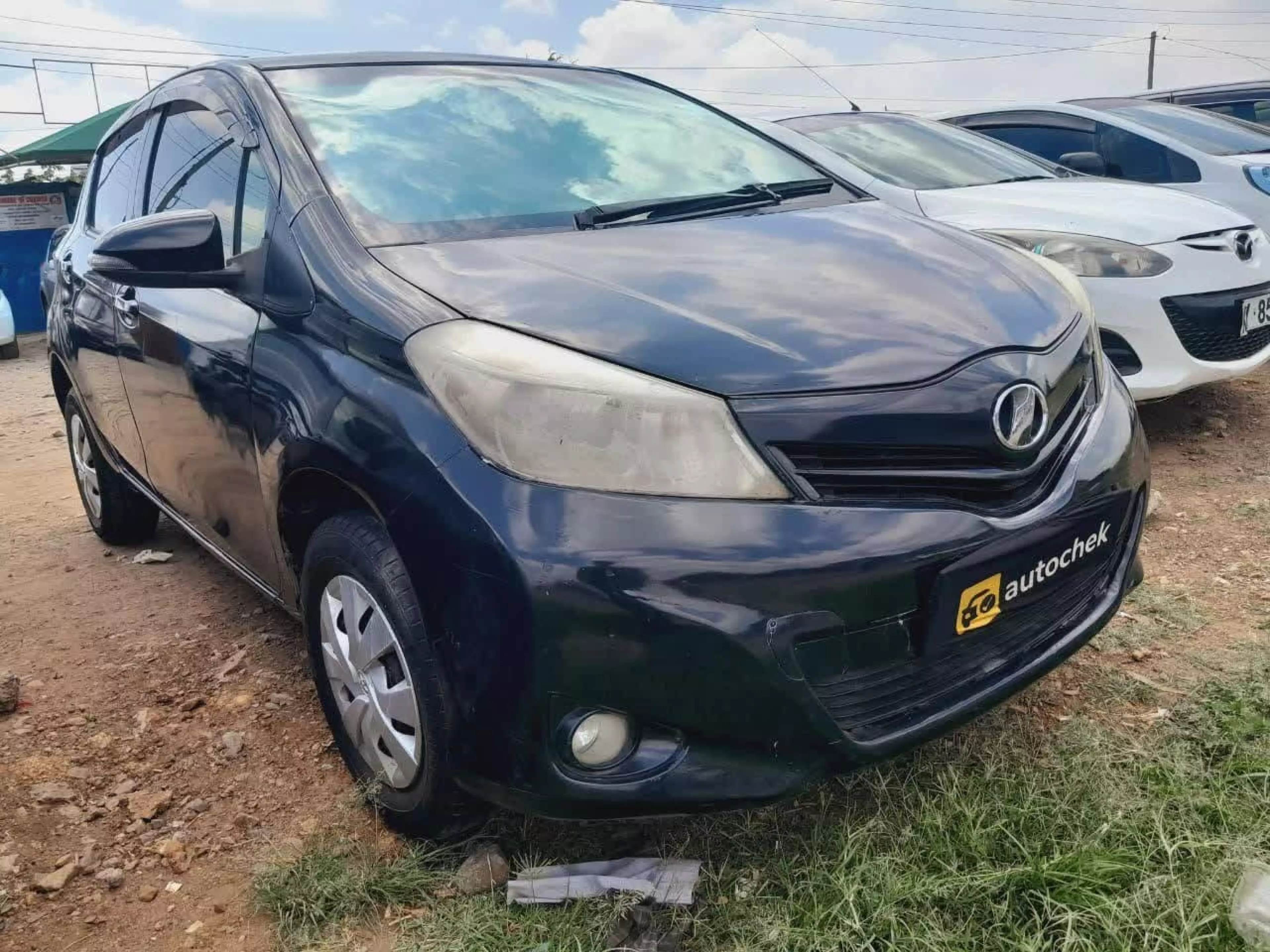Toyota Vitz - 2012