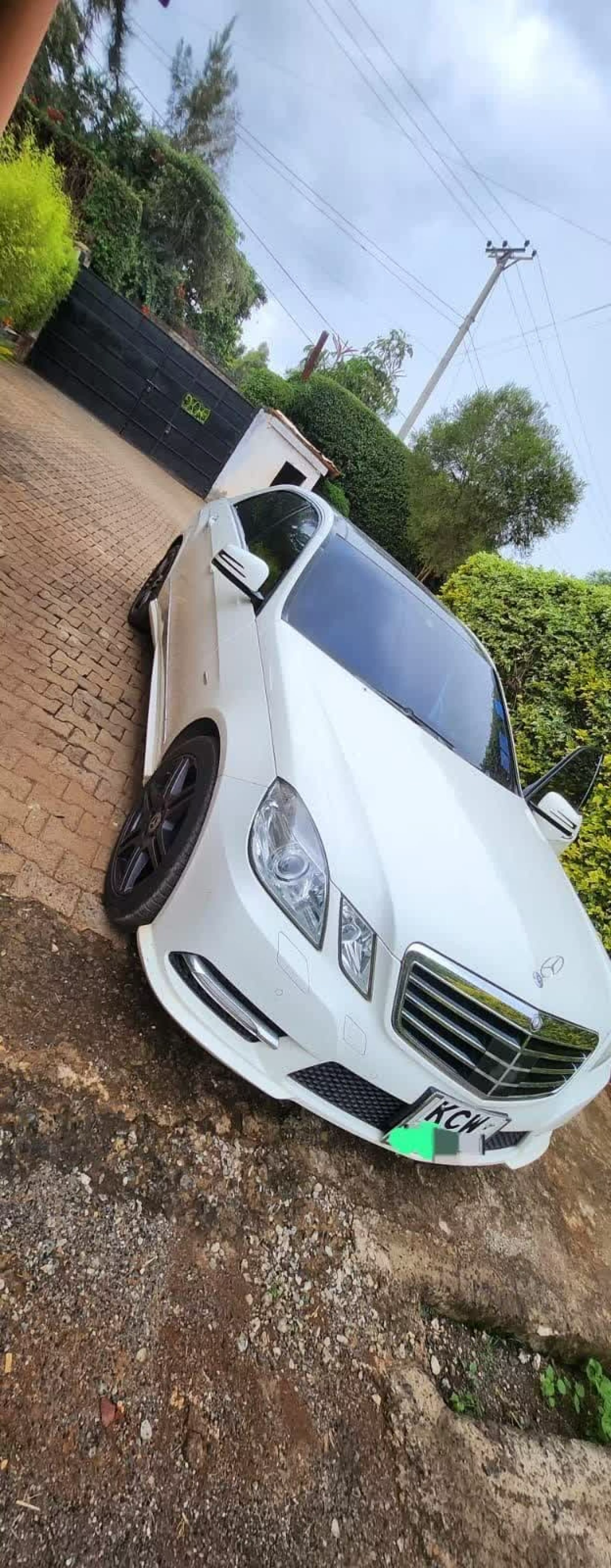 Mercedes-Benz E 250 - 2012