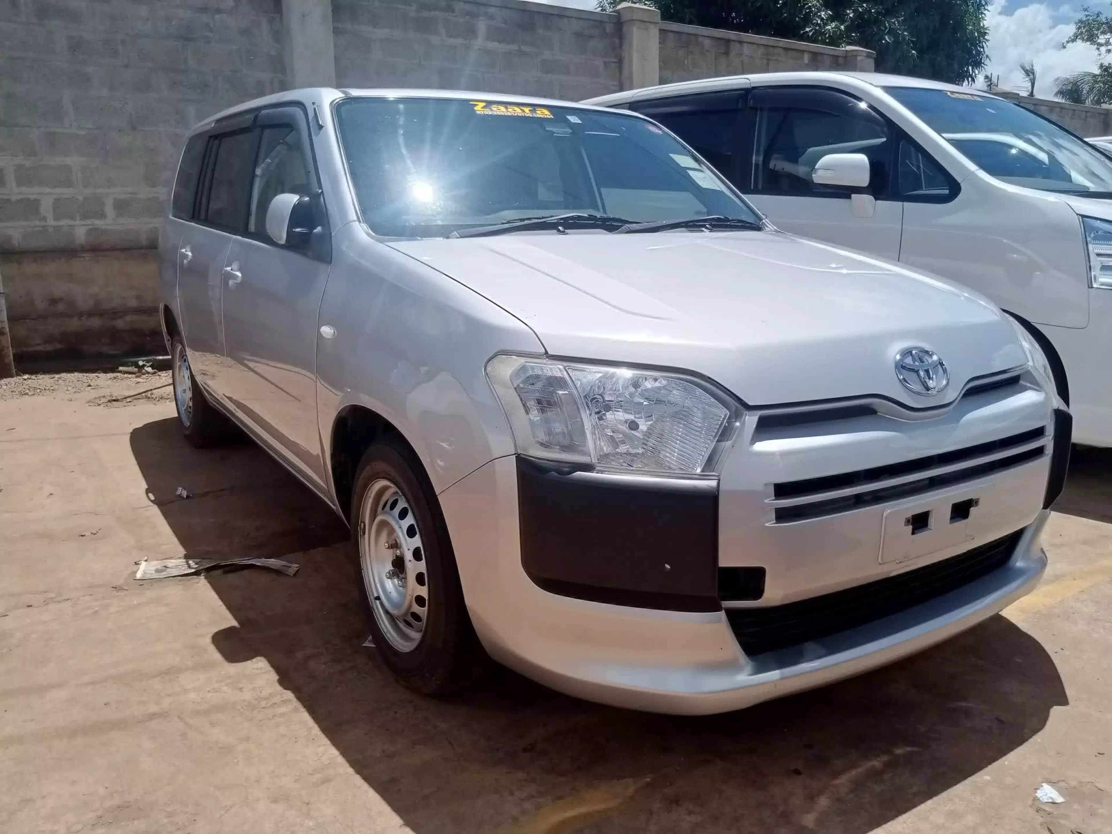 Toyota Succeed  - 2016
