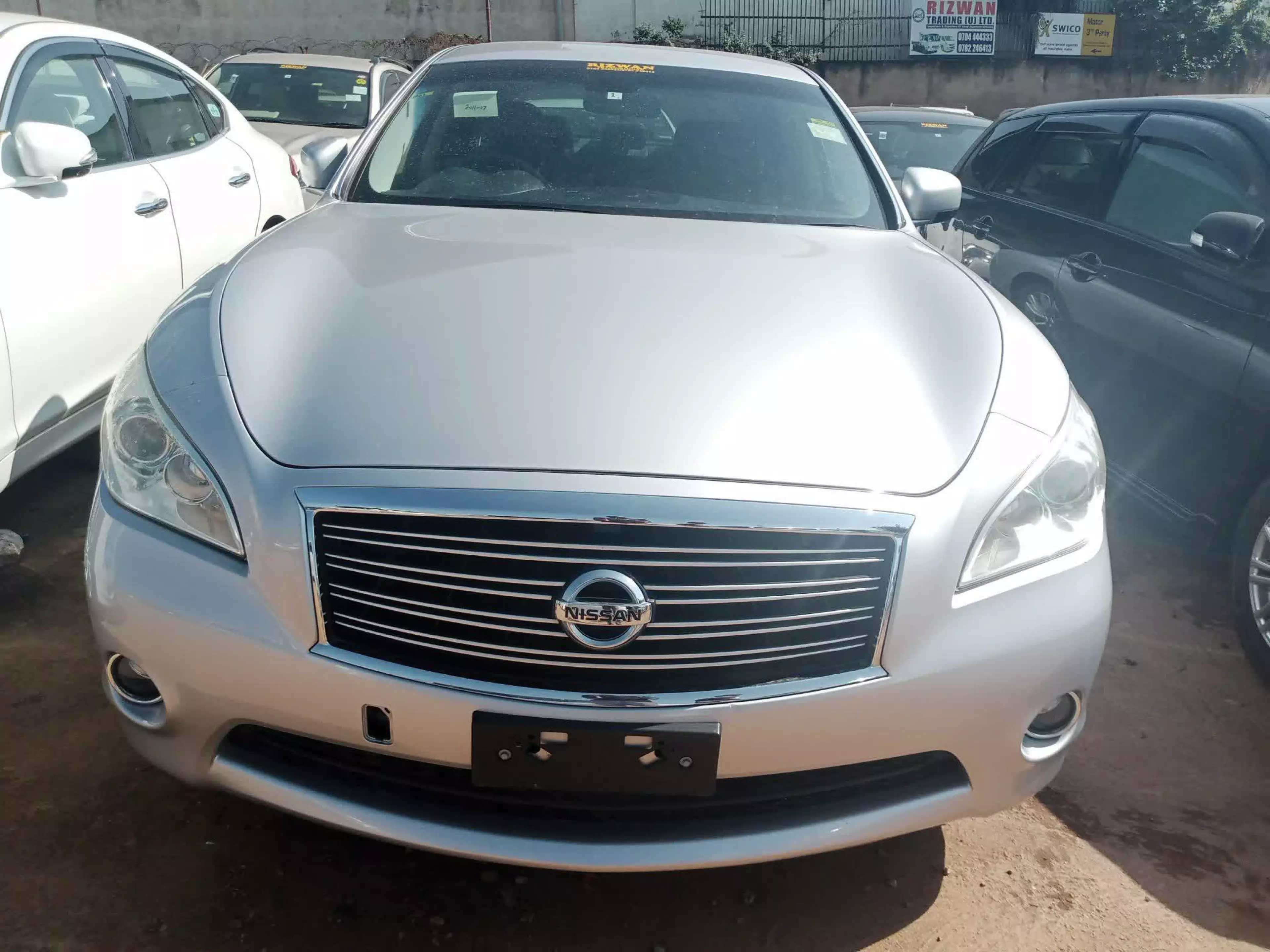 Nissan Fuga  - 2011