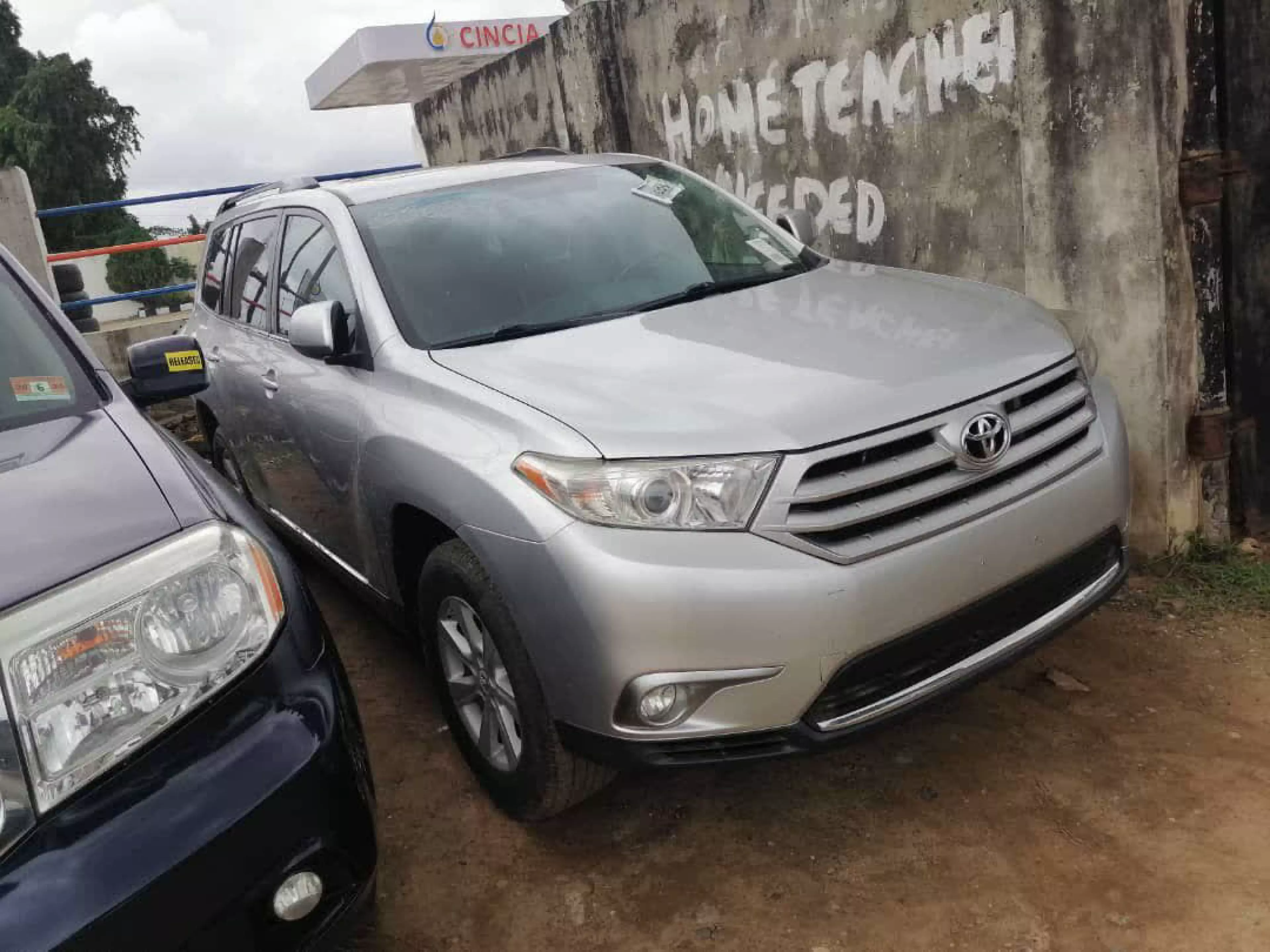 Toyota Highlander - 2011