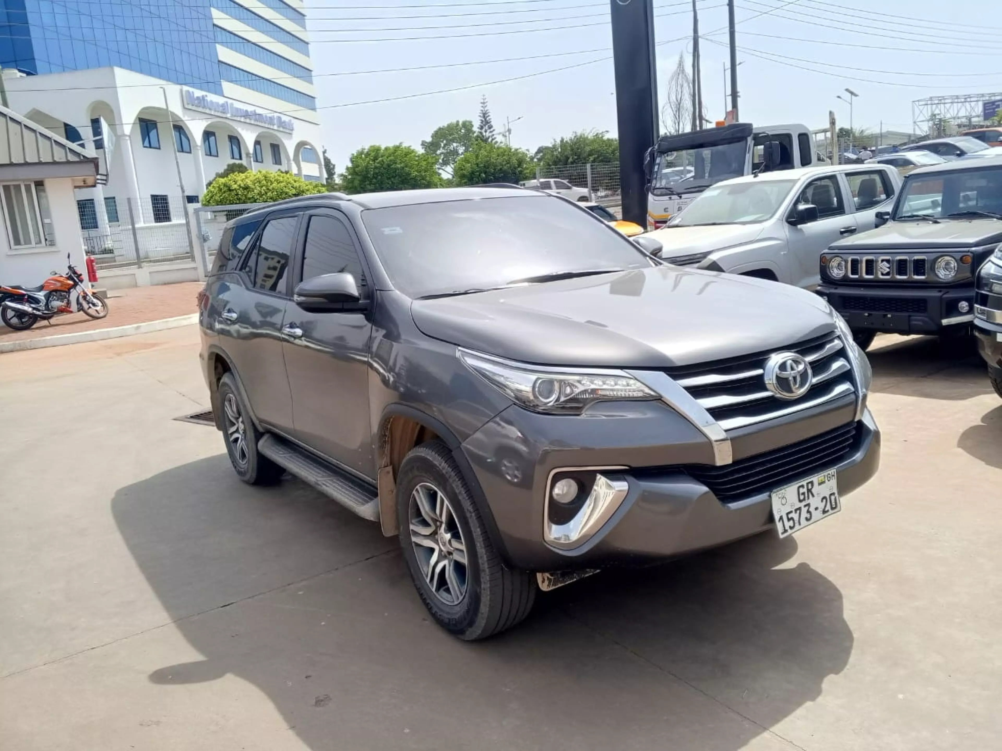 Toyota Fortuner - 2020