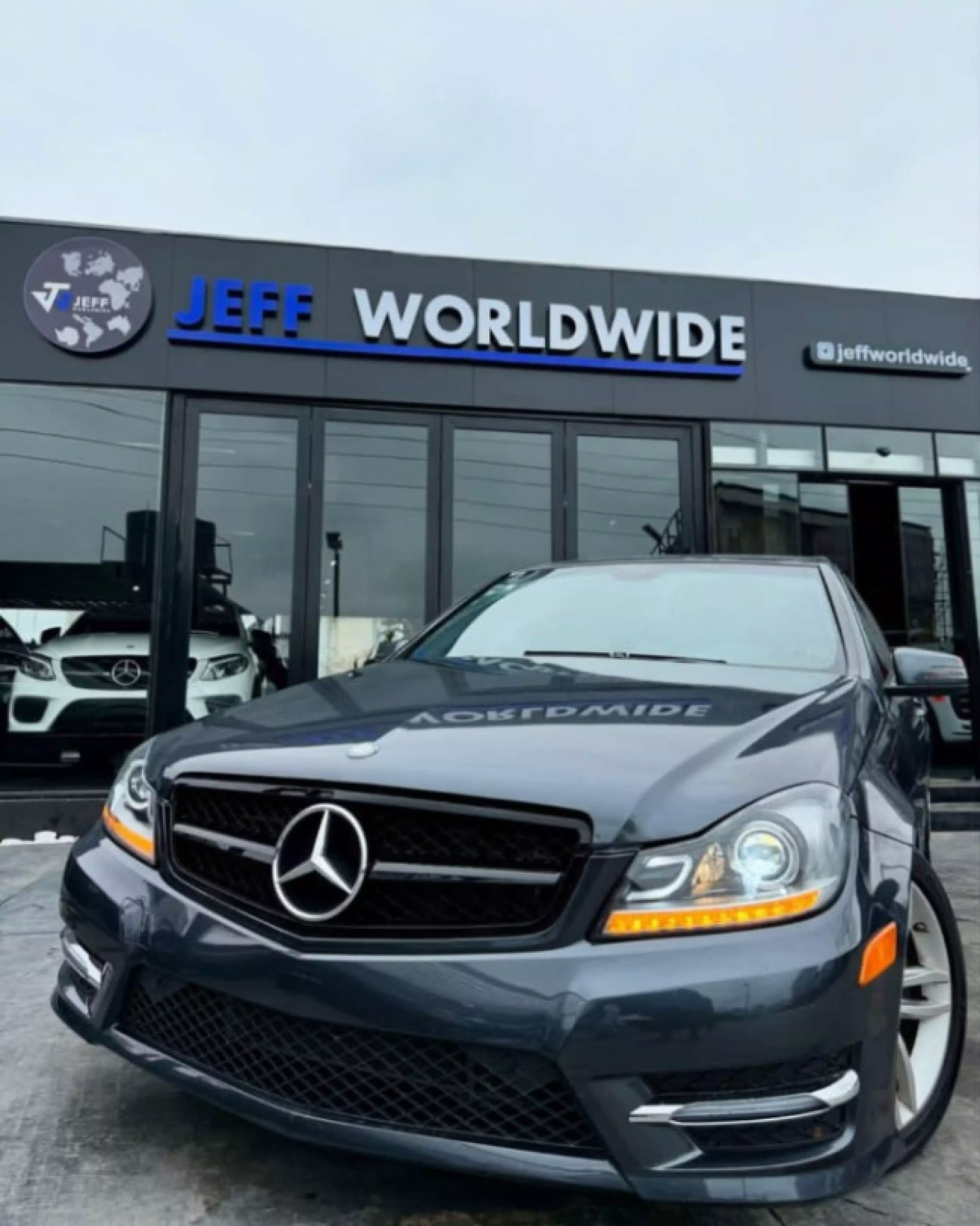 Mercedes-Benz C 300 - 2013