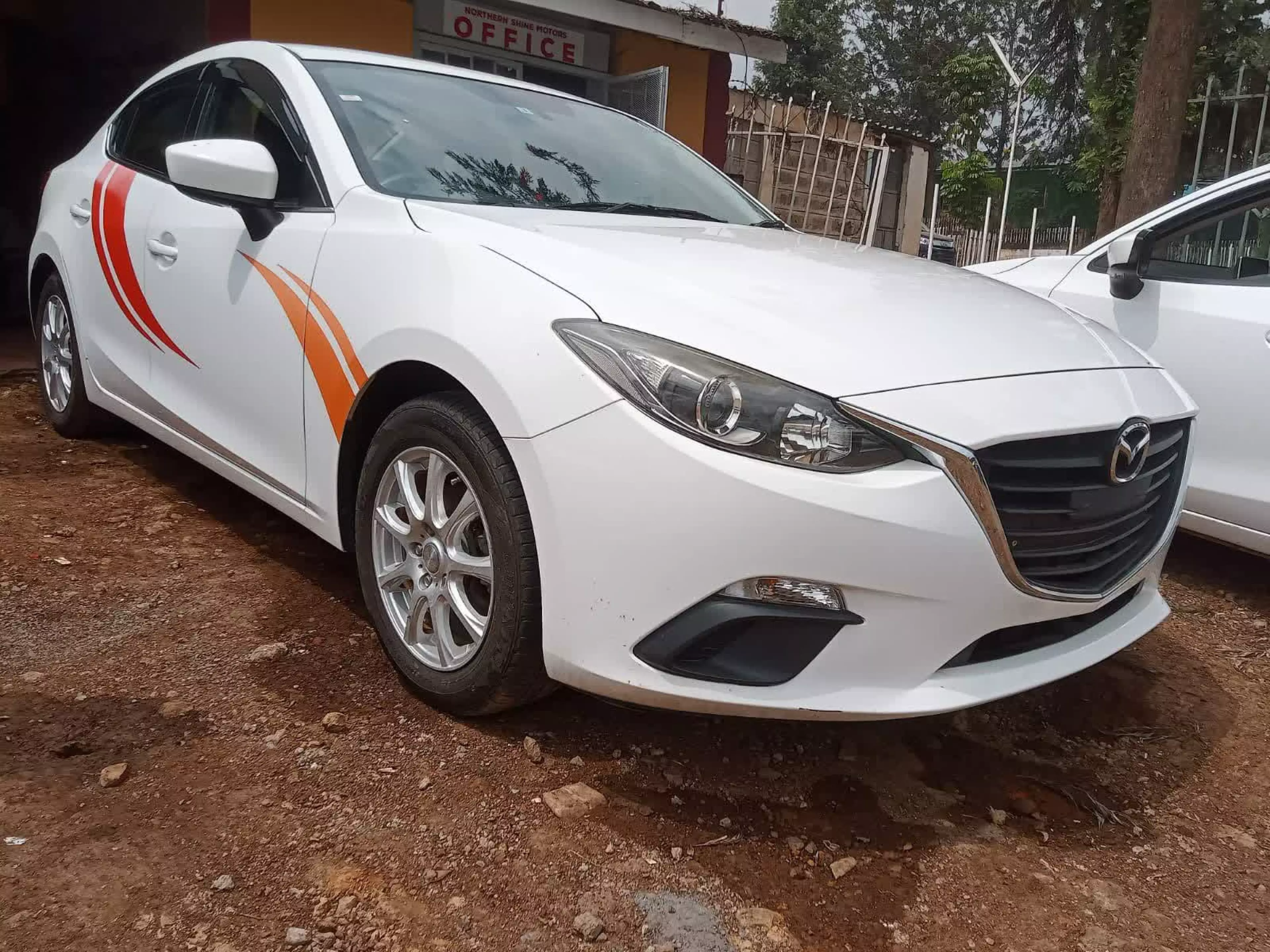 Mazda Axela  - 2015