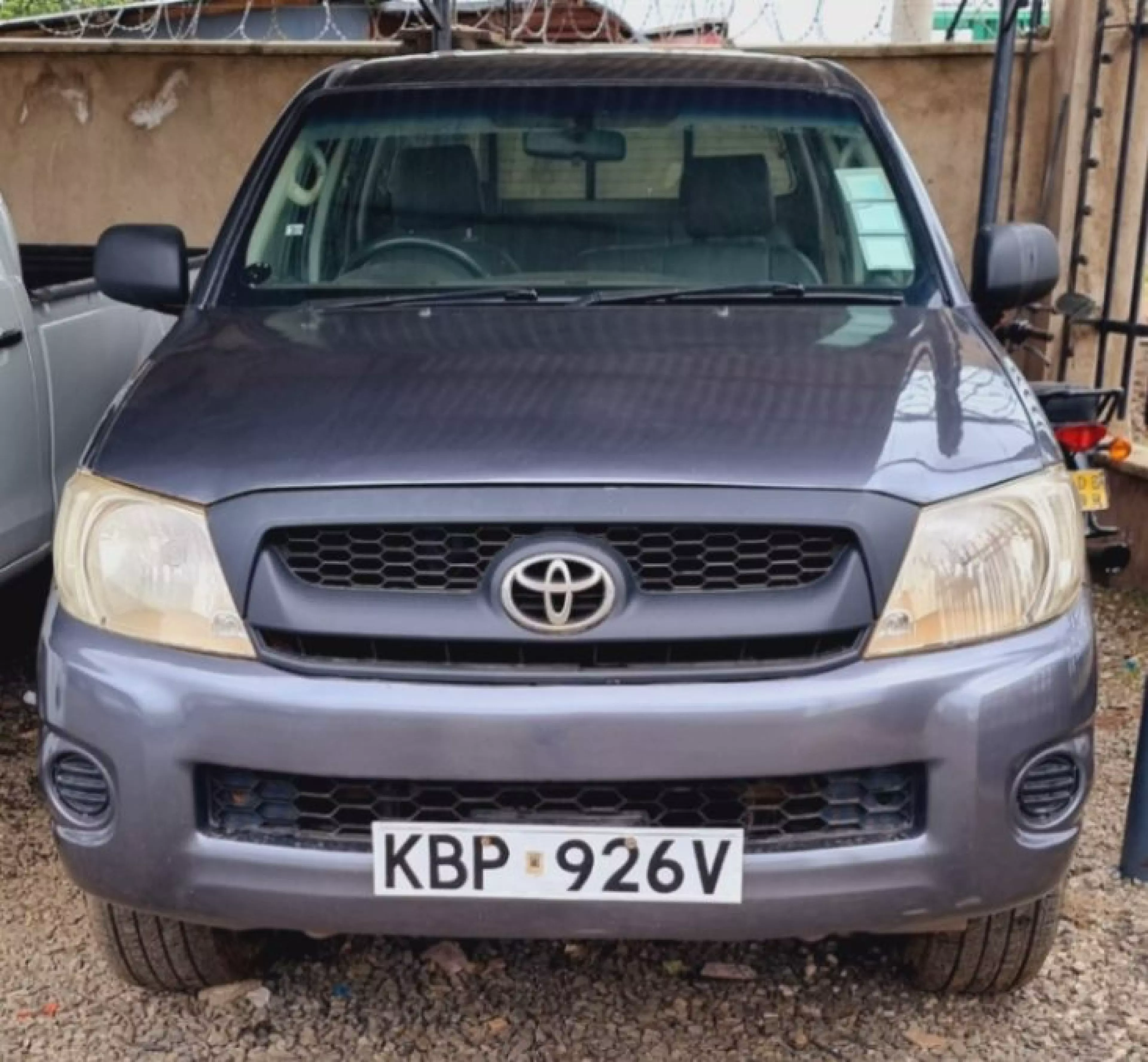 Toyota Hilux - 2011