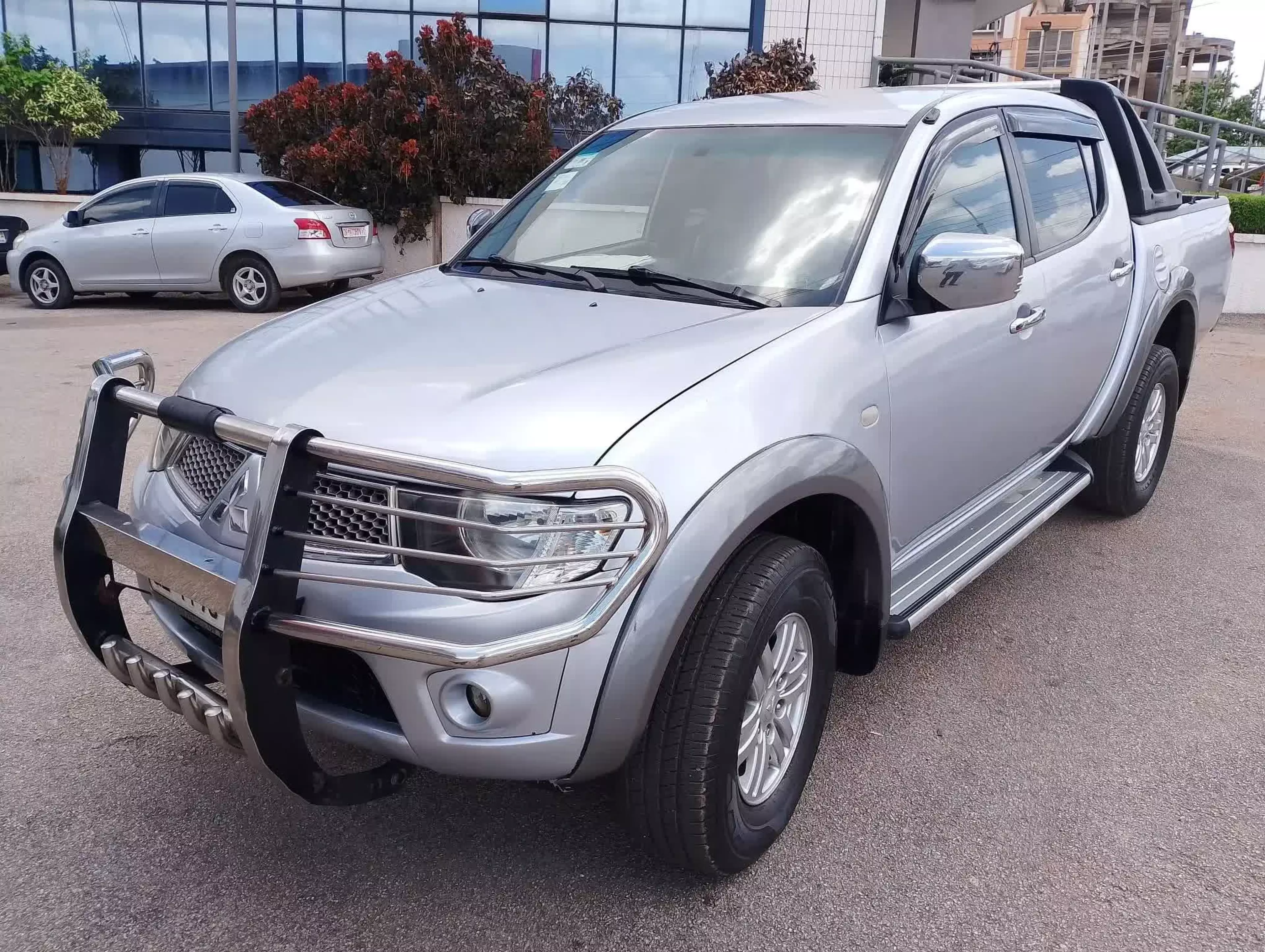 Mitsubishi L200 D/C Sportero A/T - 2012
