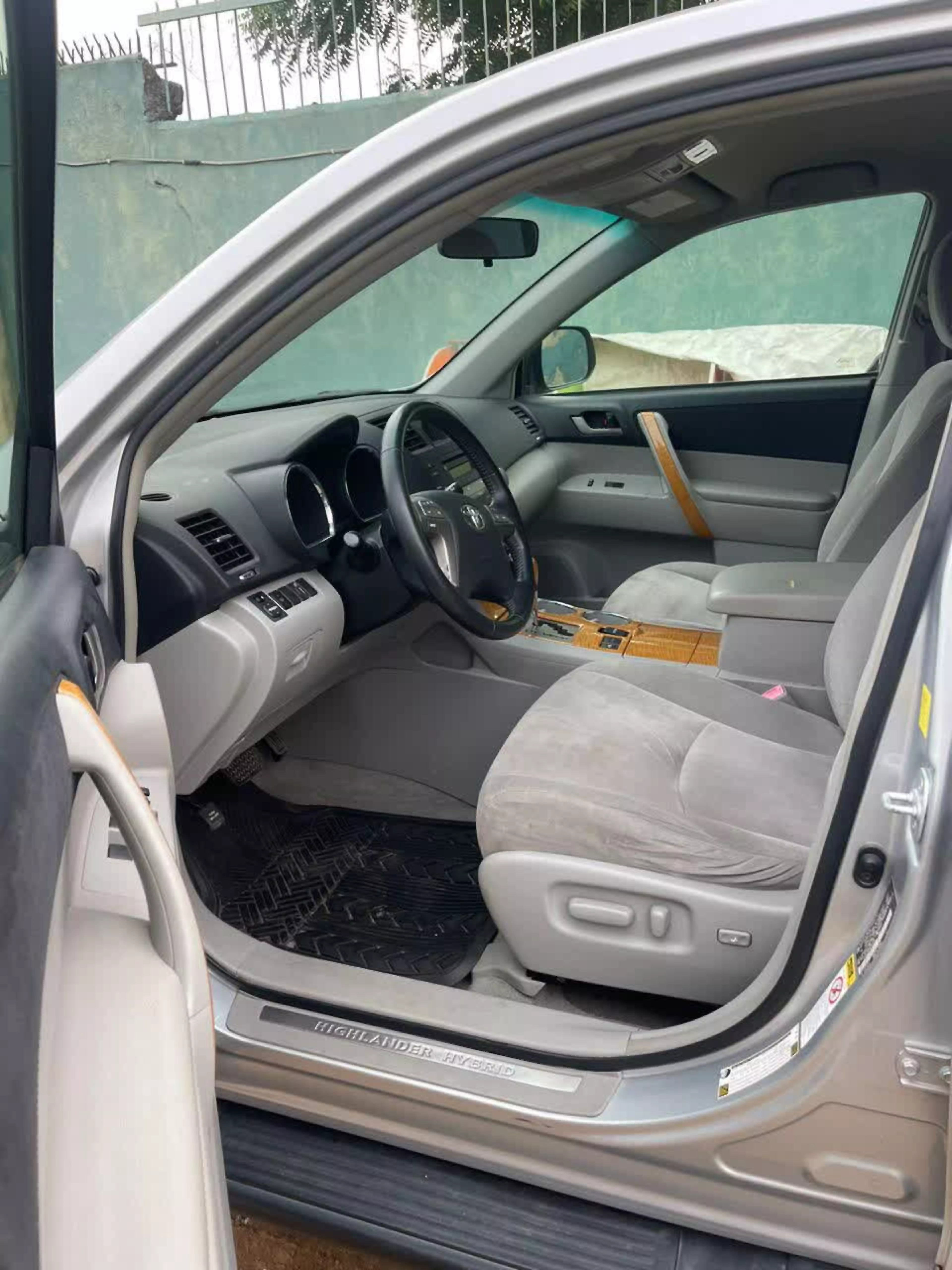 Toyota Highlander   - 2010