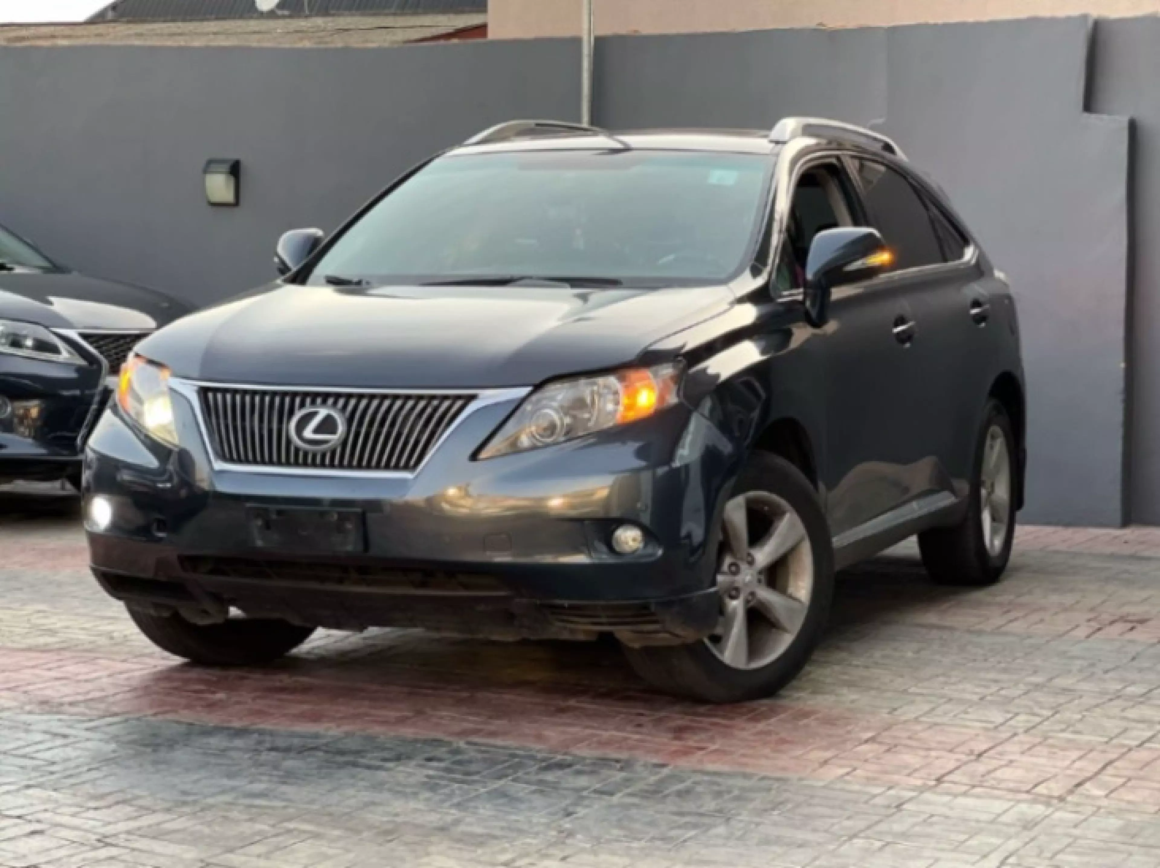 Lexus RX - 2010