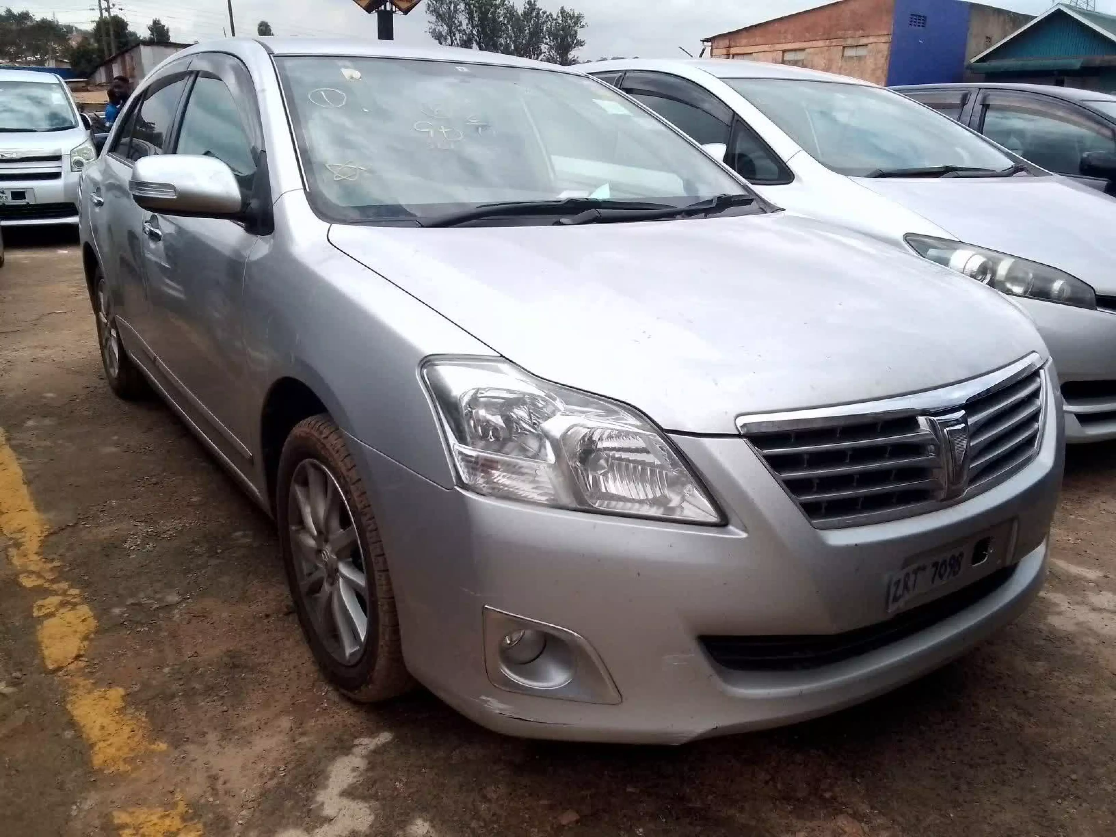 Toyota Premio  - 2010