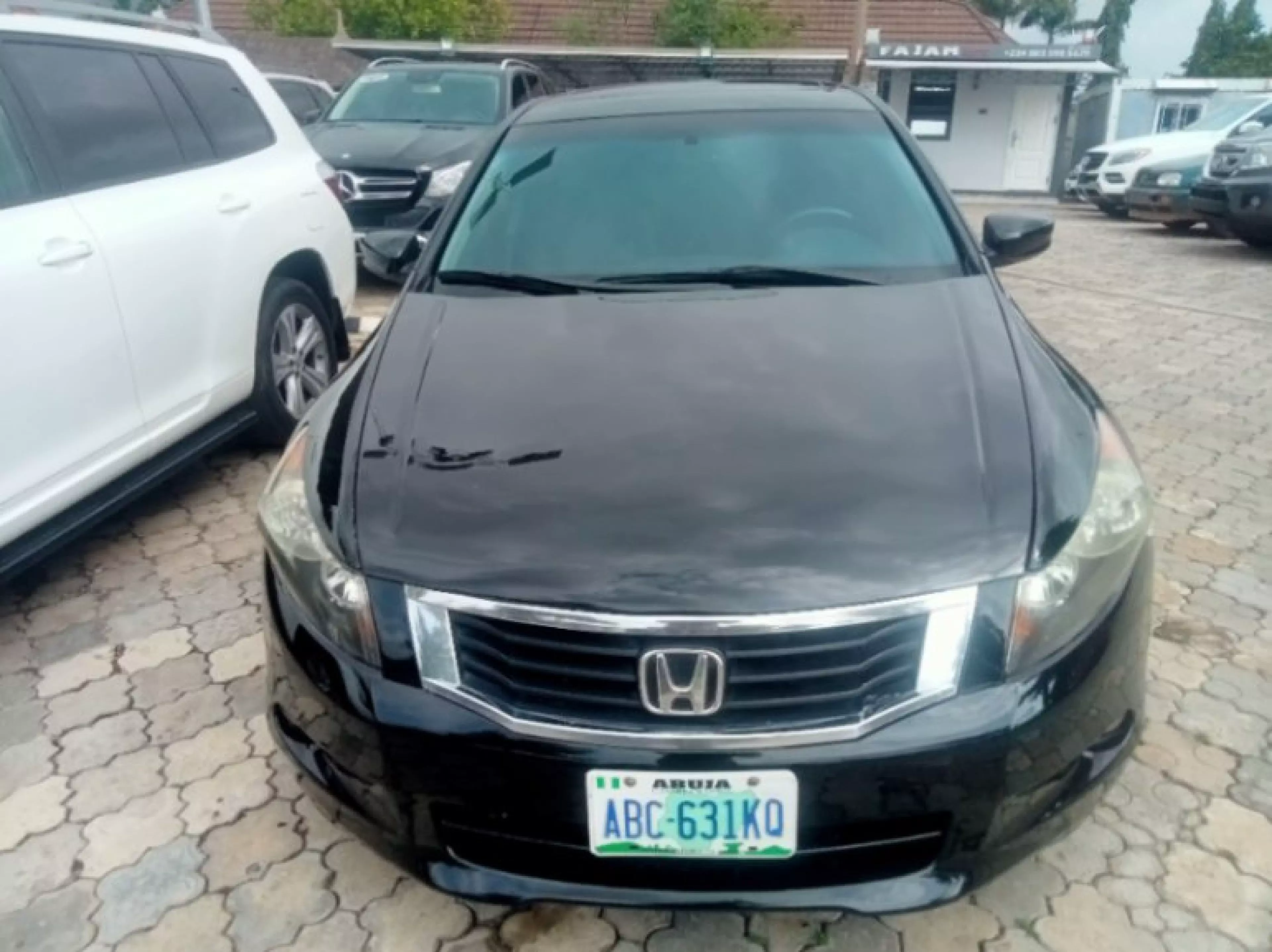 Honda Accord - 2009