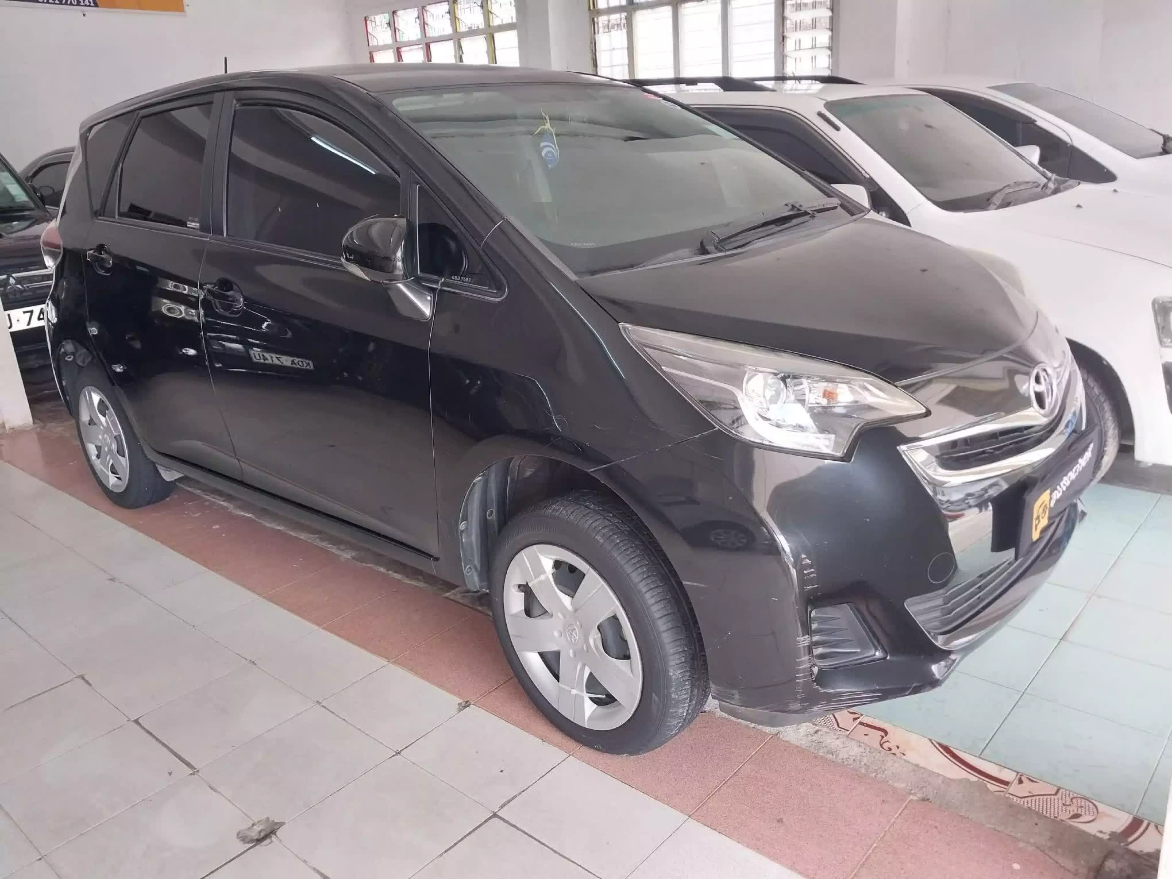 Toyota Ractis - 2015