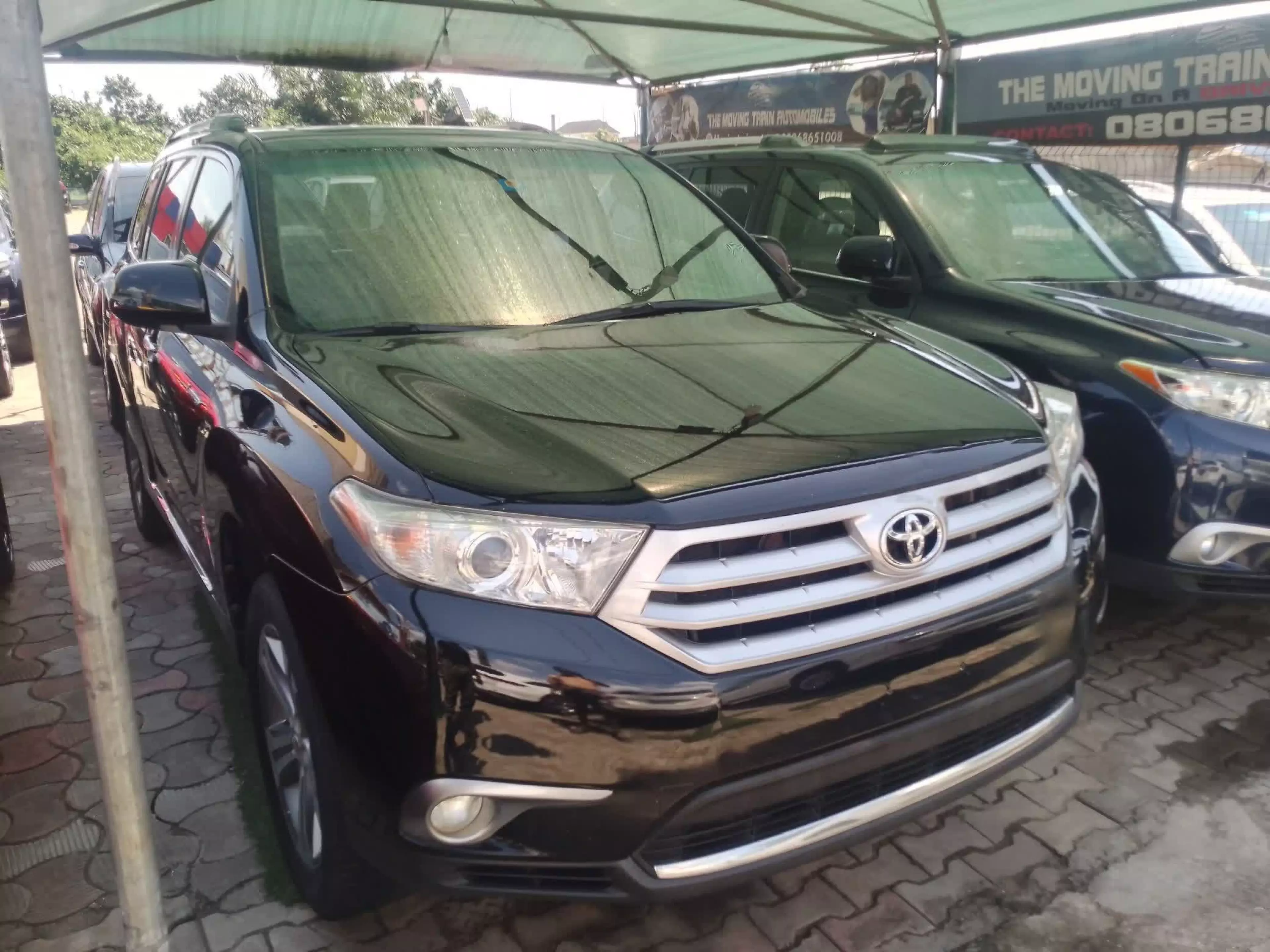Toyota Highlander   - 2011