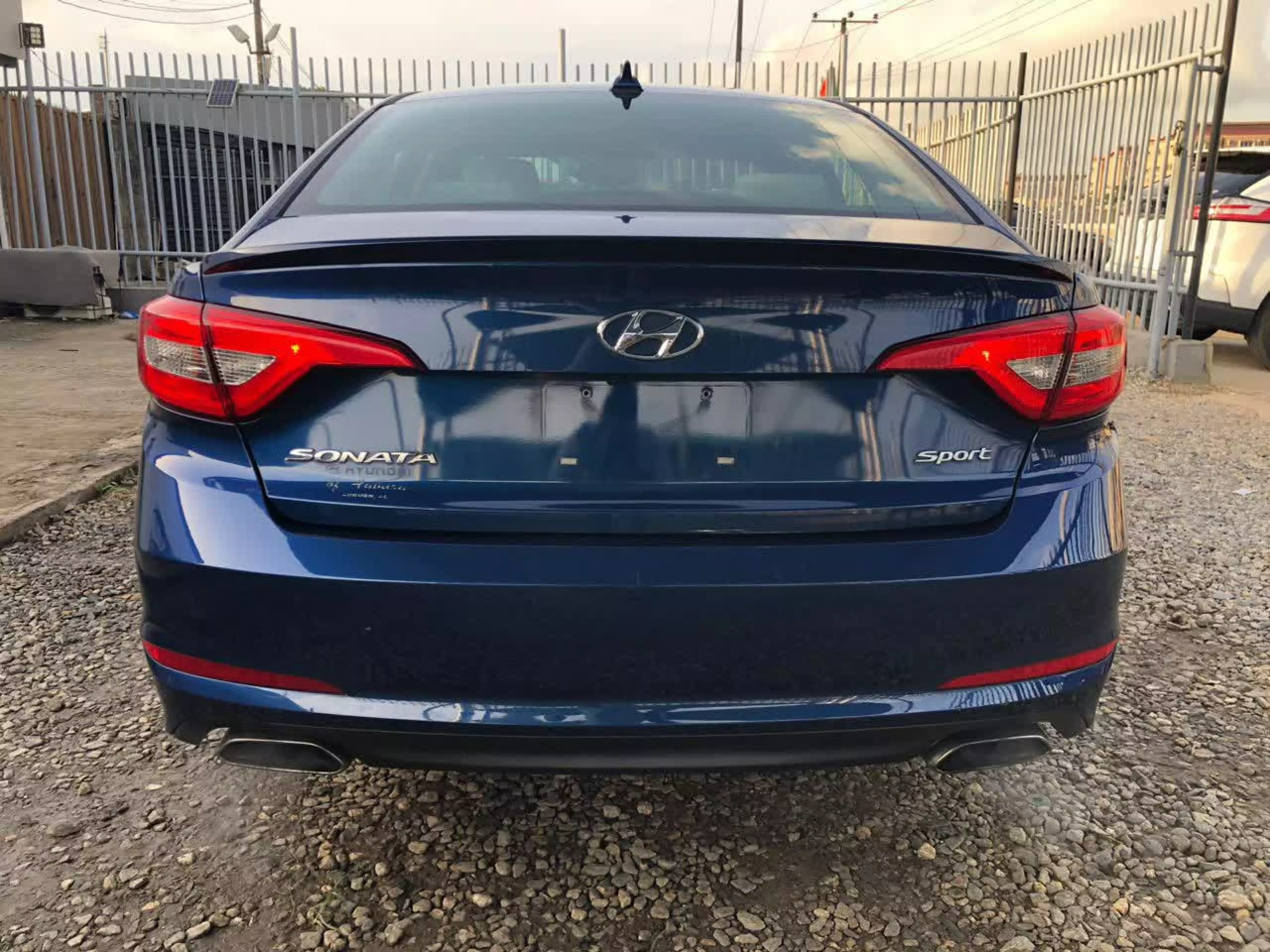 Hyundai Sonata   - 2017