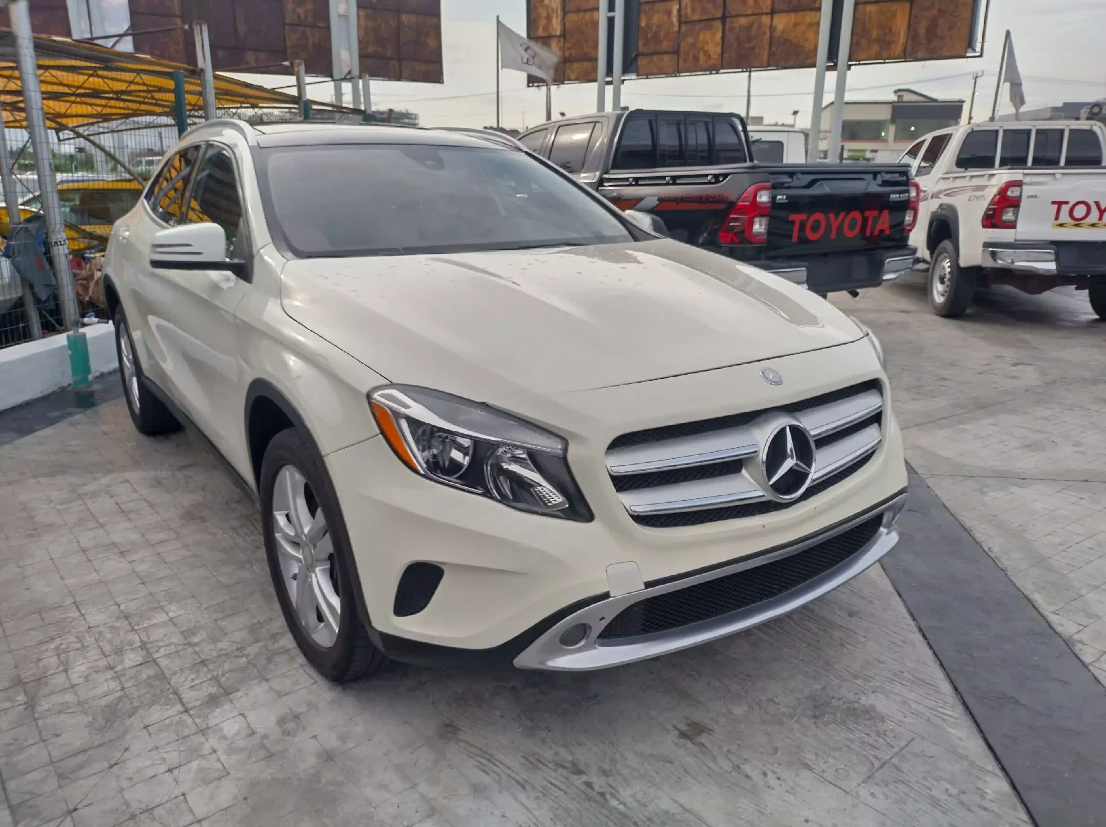 Mercedes-Benz GLA 250 - 2017