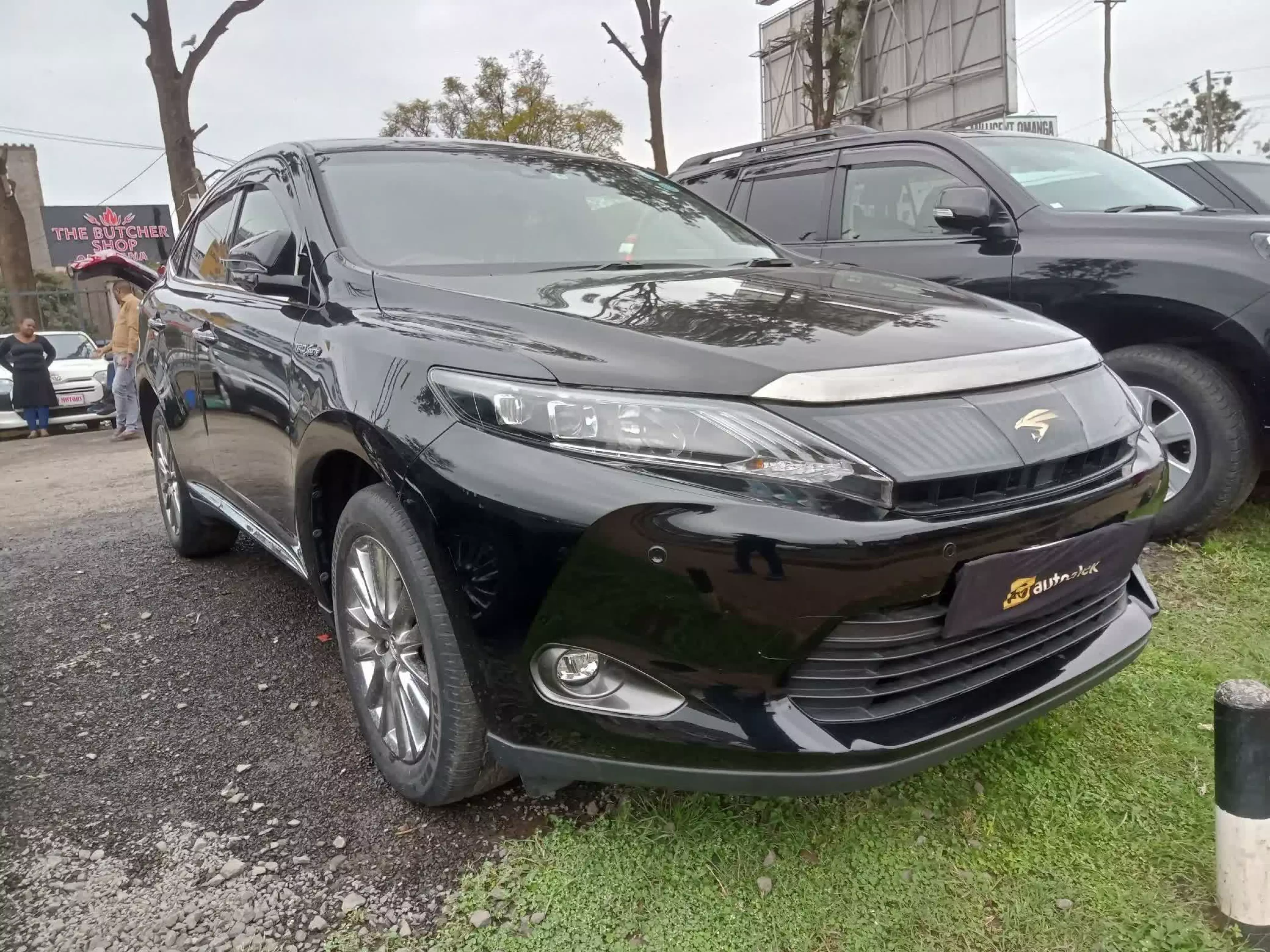 Toyota Harrier - 2015